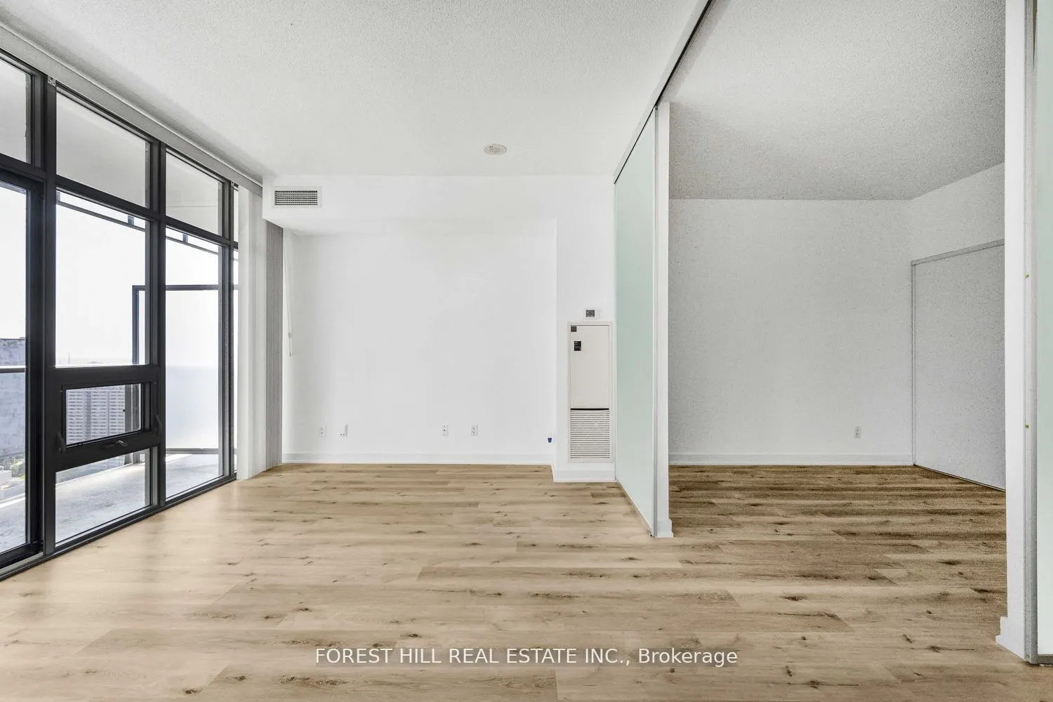33 Charles Street E, #3210