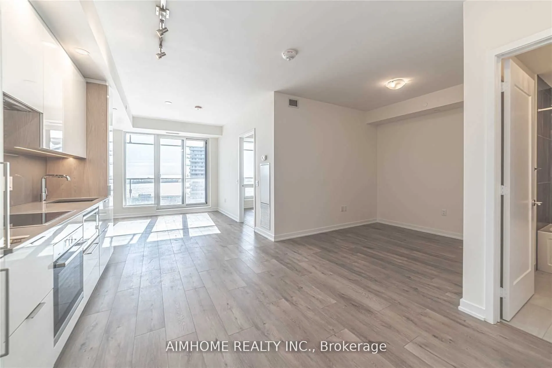 28 Freeland Street, #2310