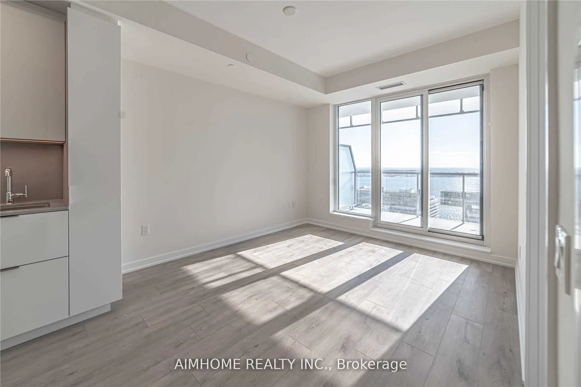 28 Freeland Street, #2310