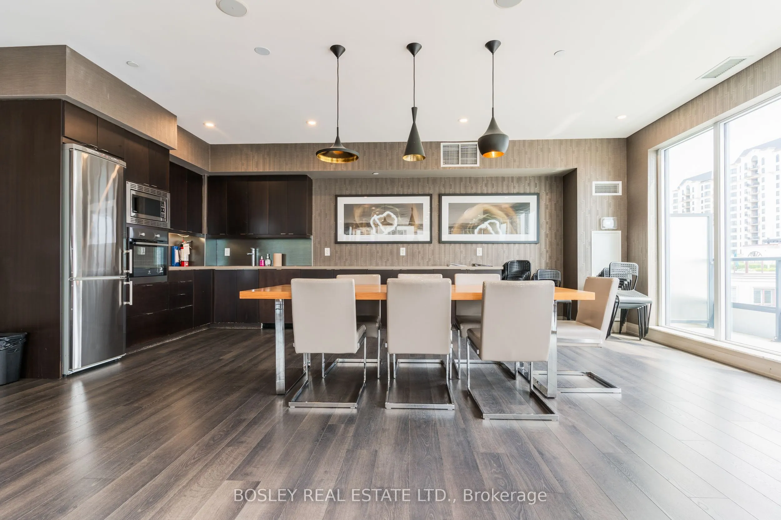 18 Rean Drive, #610