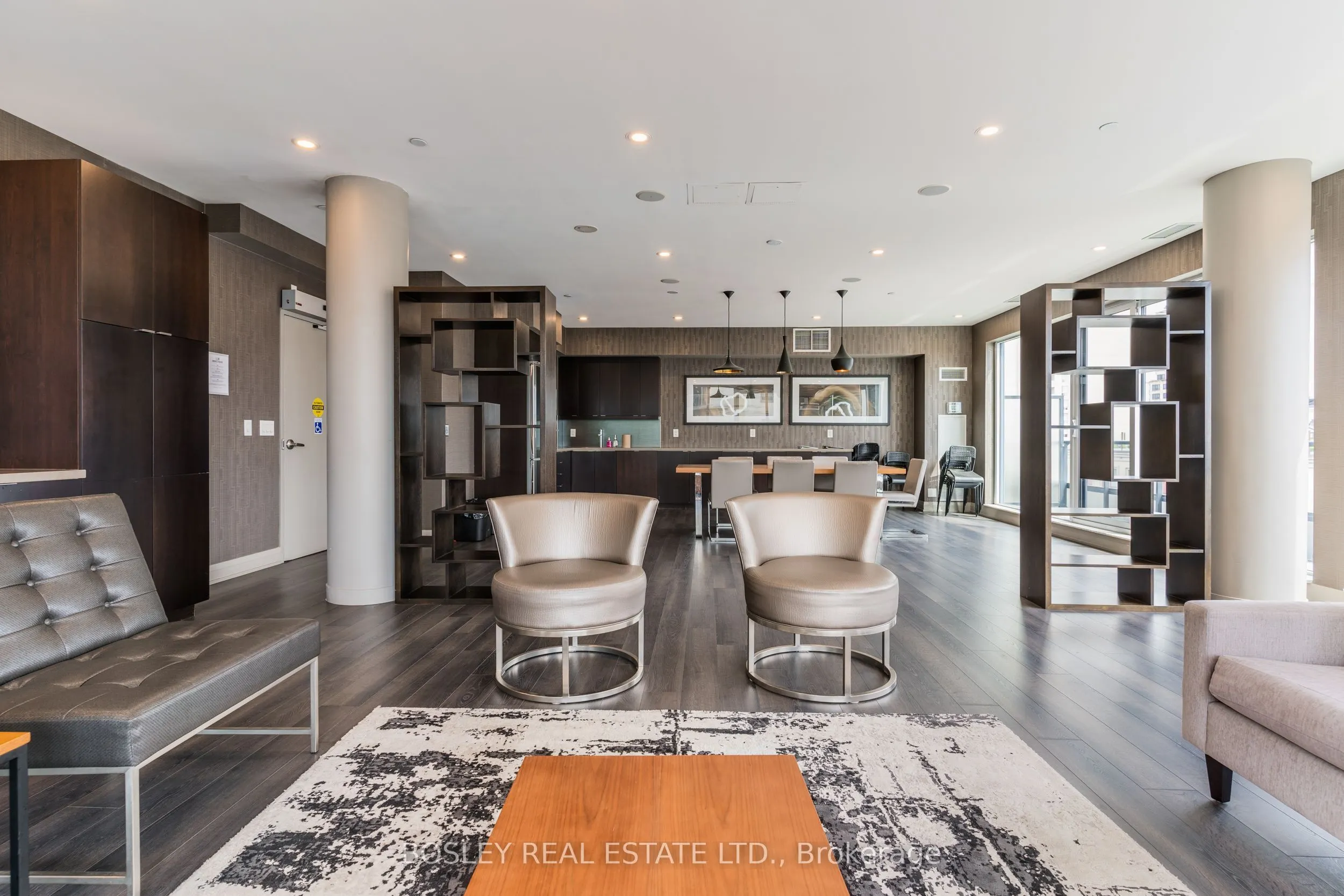 18 Rean Drive, #610