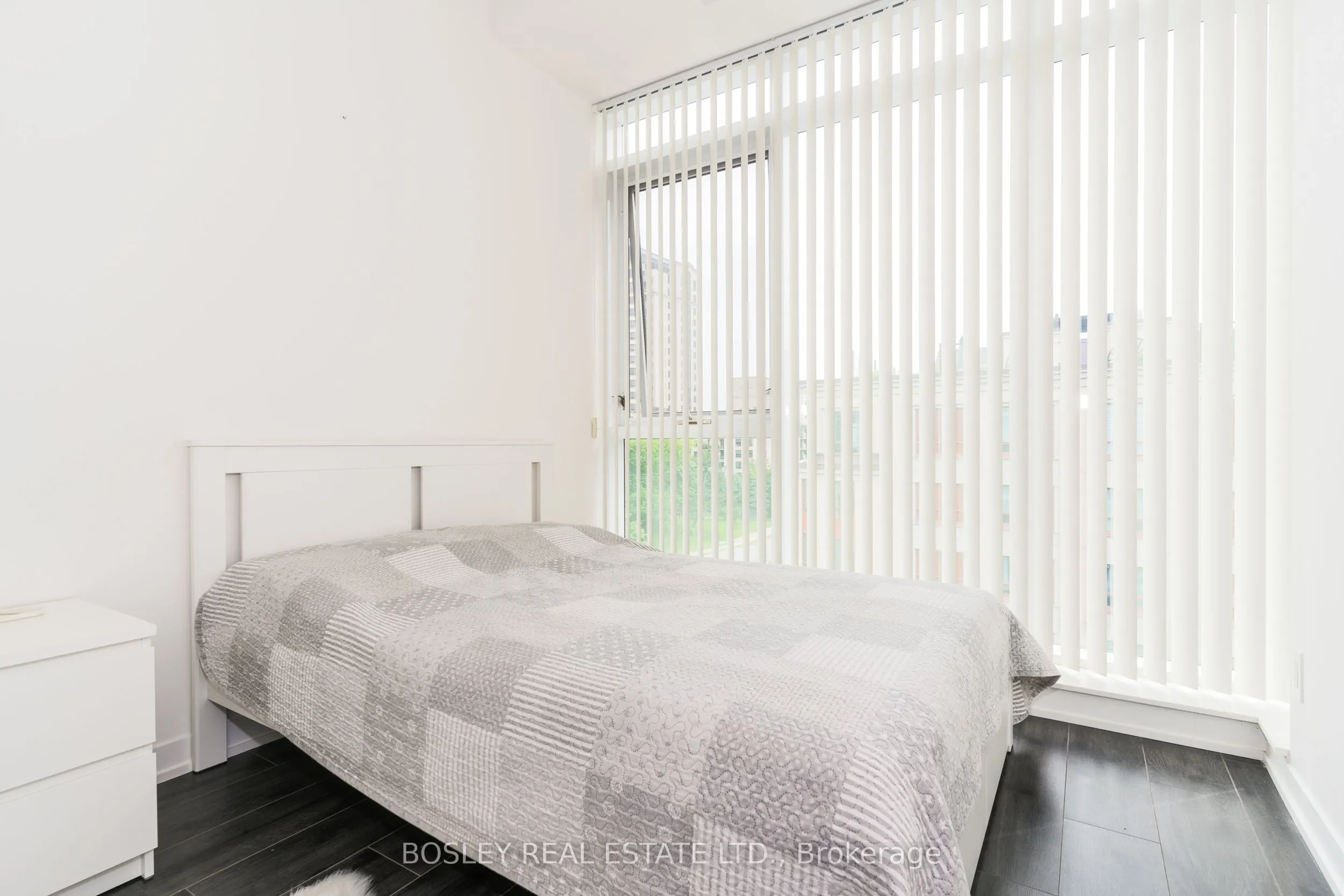 18 Rean Drive, #610