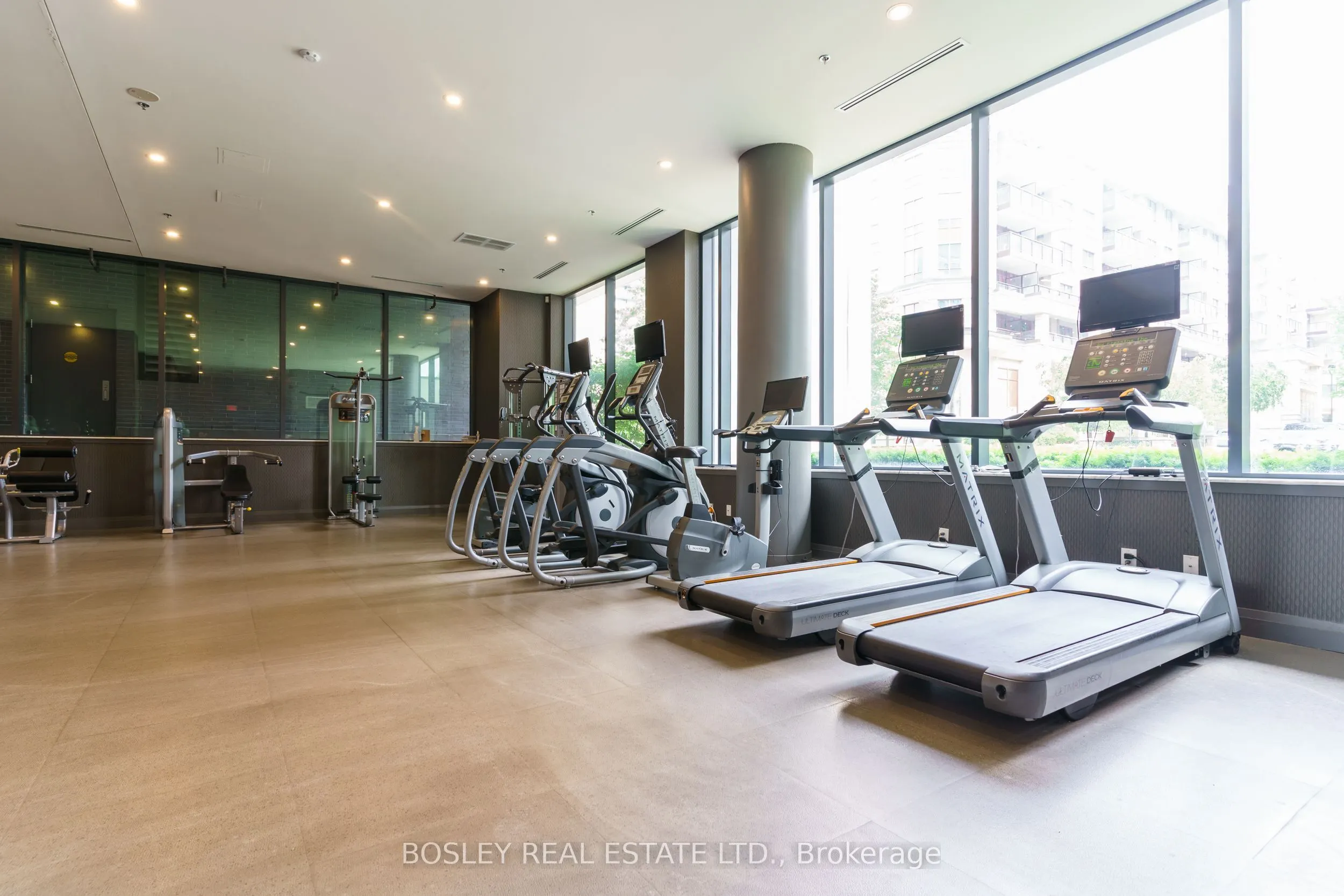 18 Rean Drive, #610