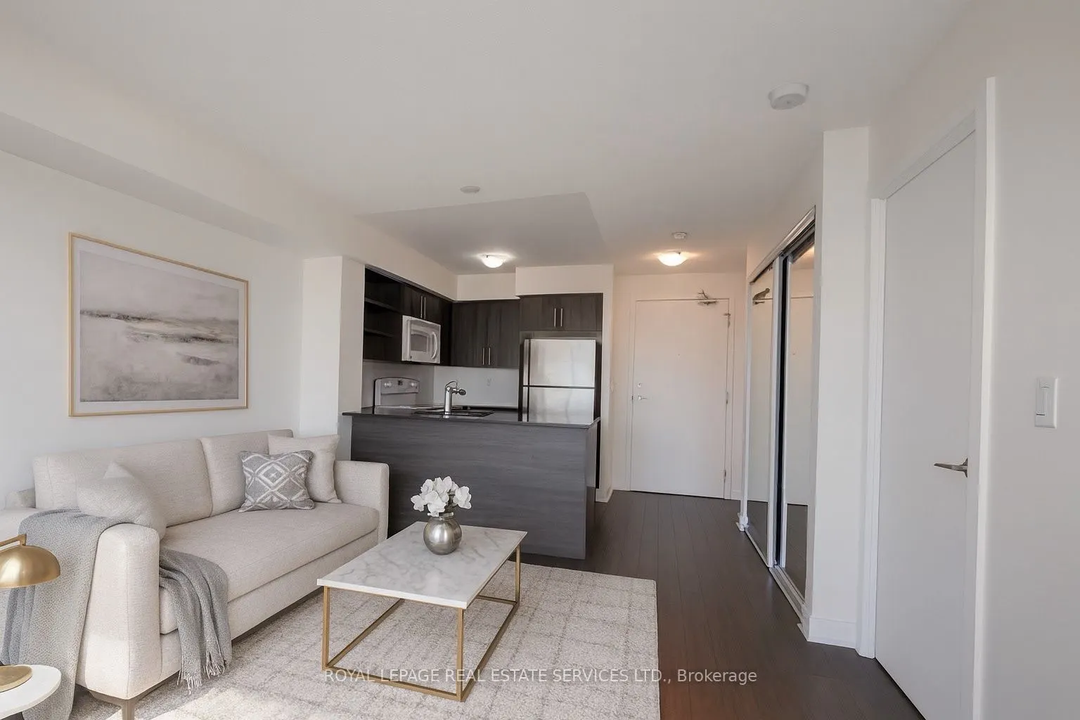 120 Dallimore Circle, #527