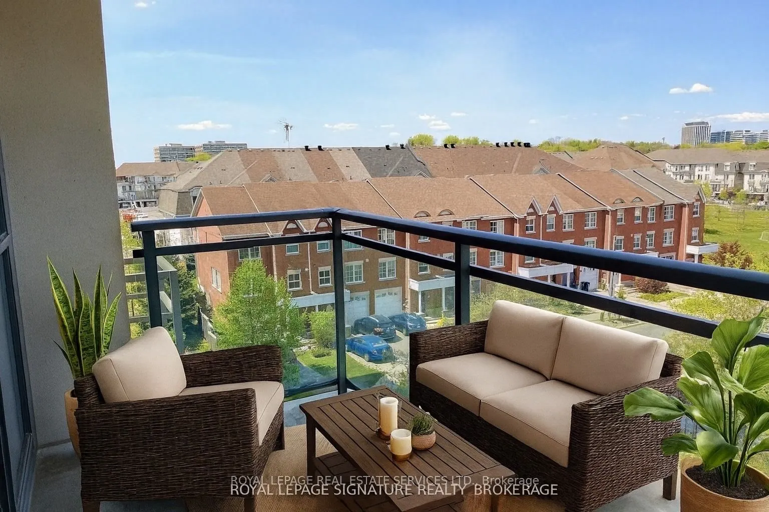 120 Dallimore Circle, #527