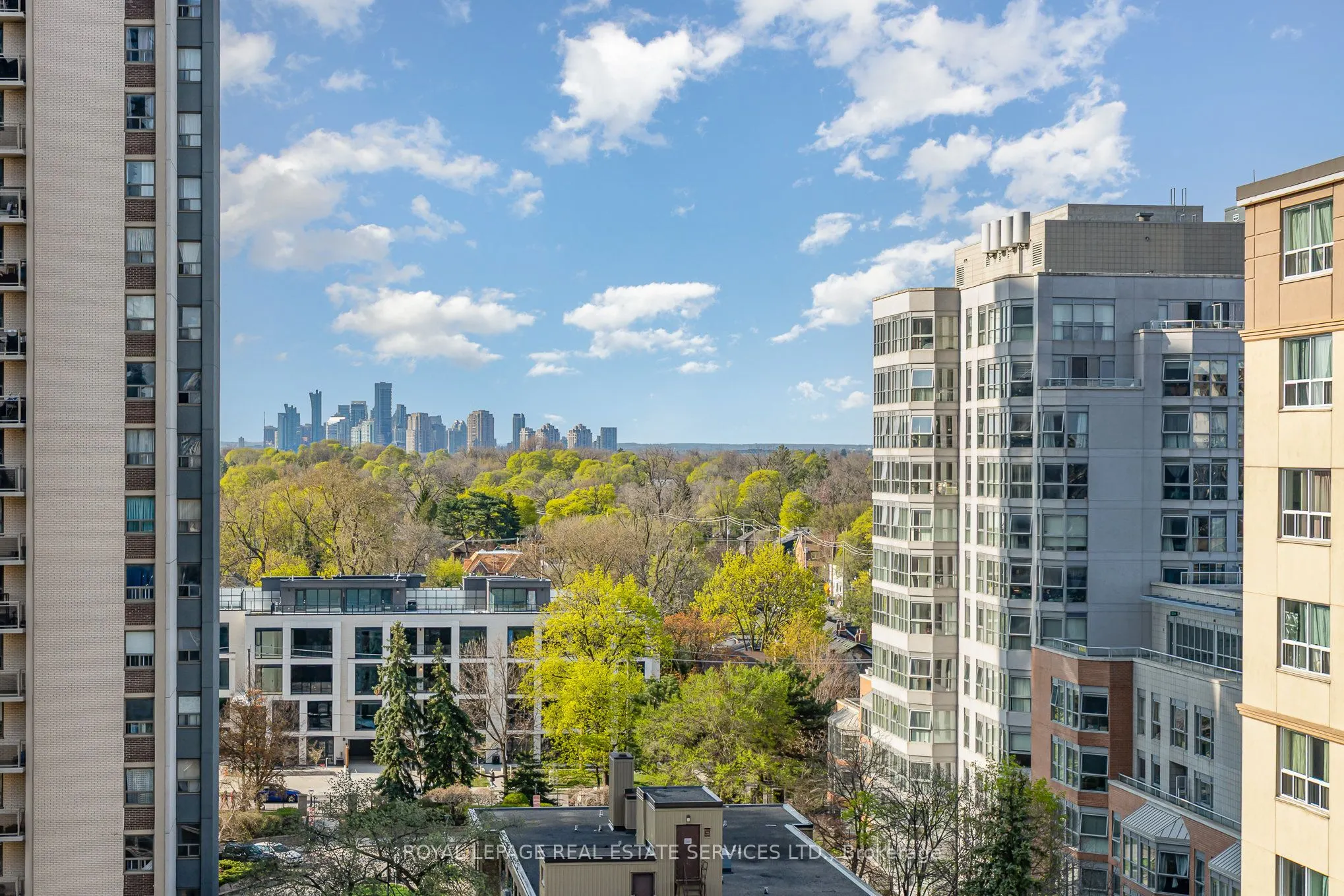 900 Mount Pleasant Road, #1203