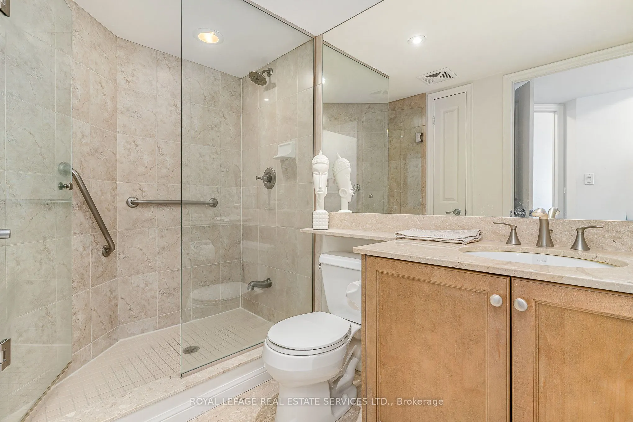 900 Mount Pleasant Road, #1203