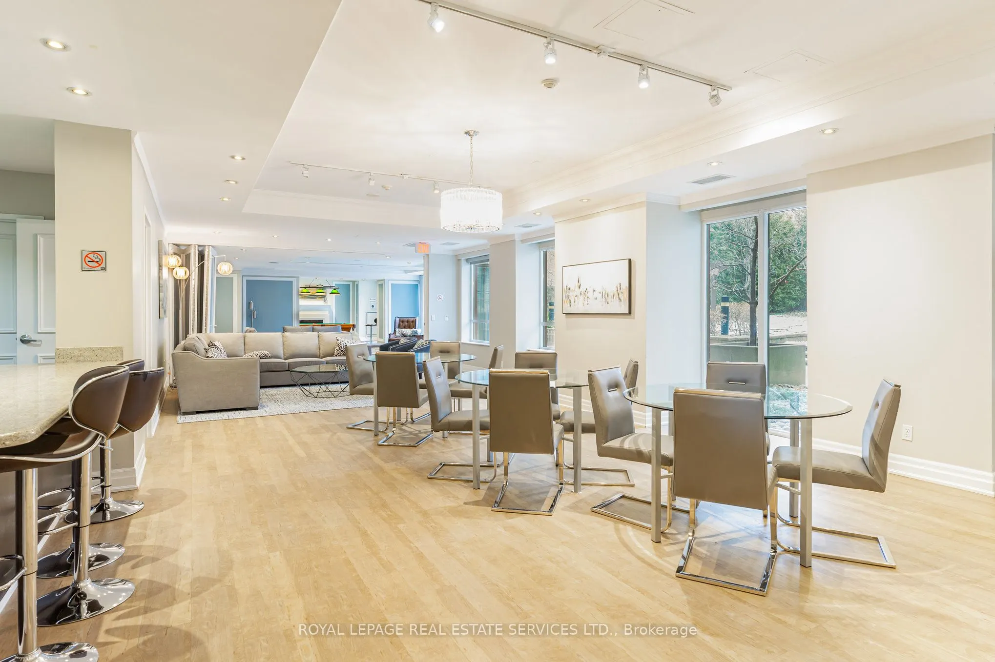 900 Mount Pleasant Road, #1203