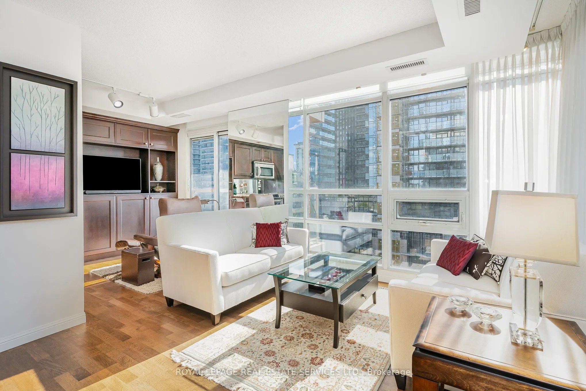 900 Mount Pleasant Road, #1203