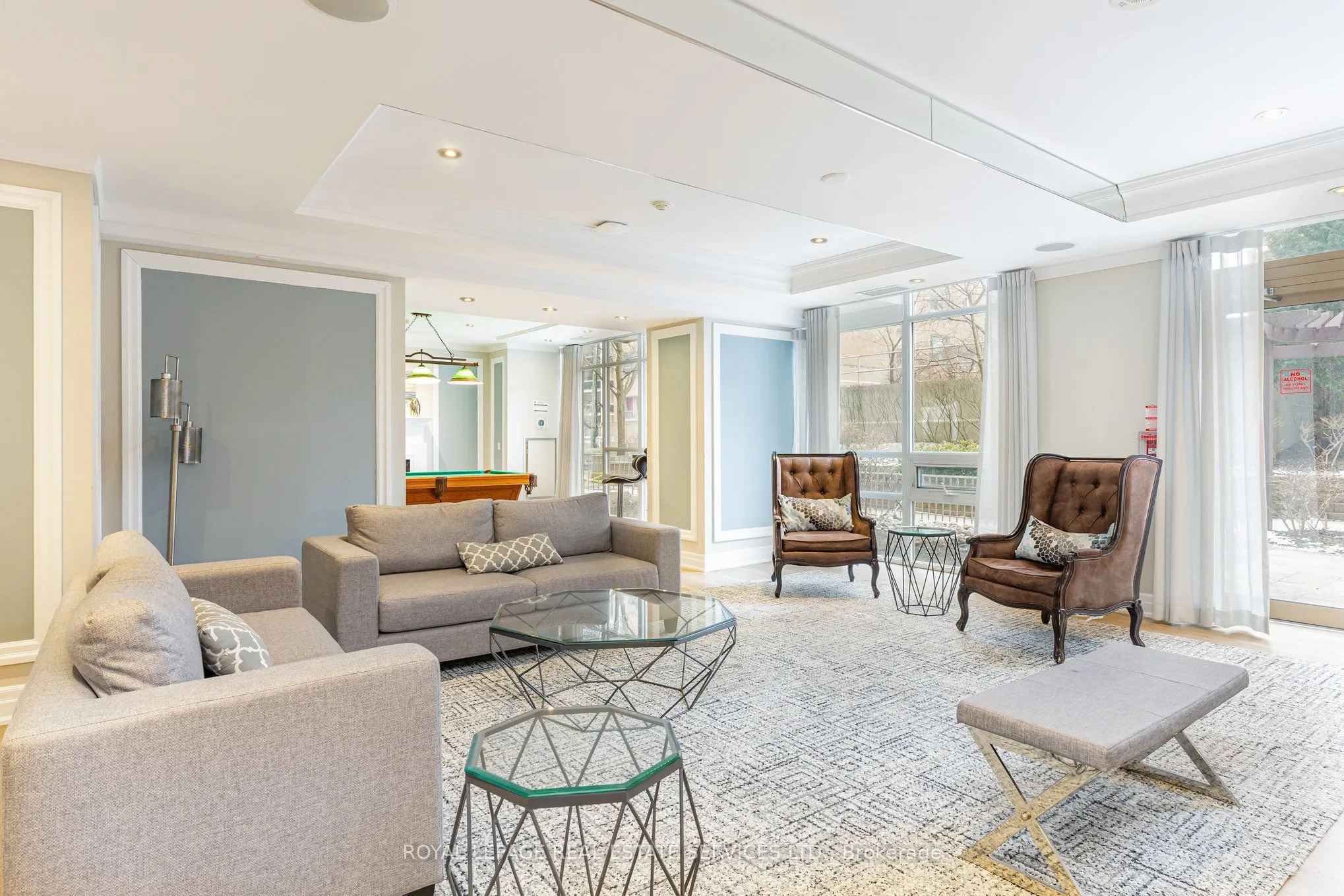900 Mount Pleasant Road, #1203