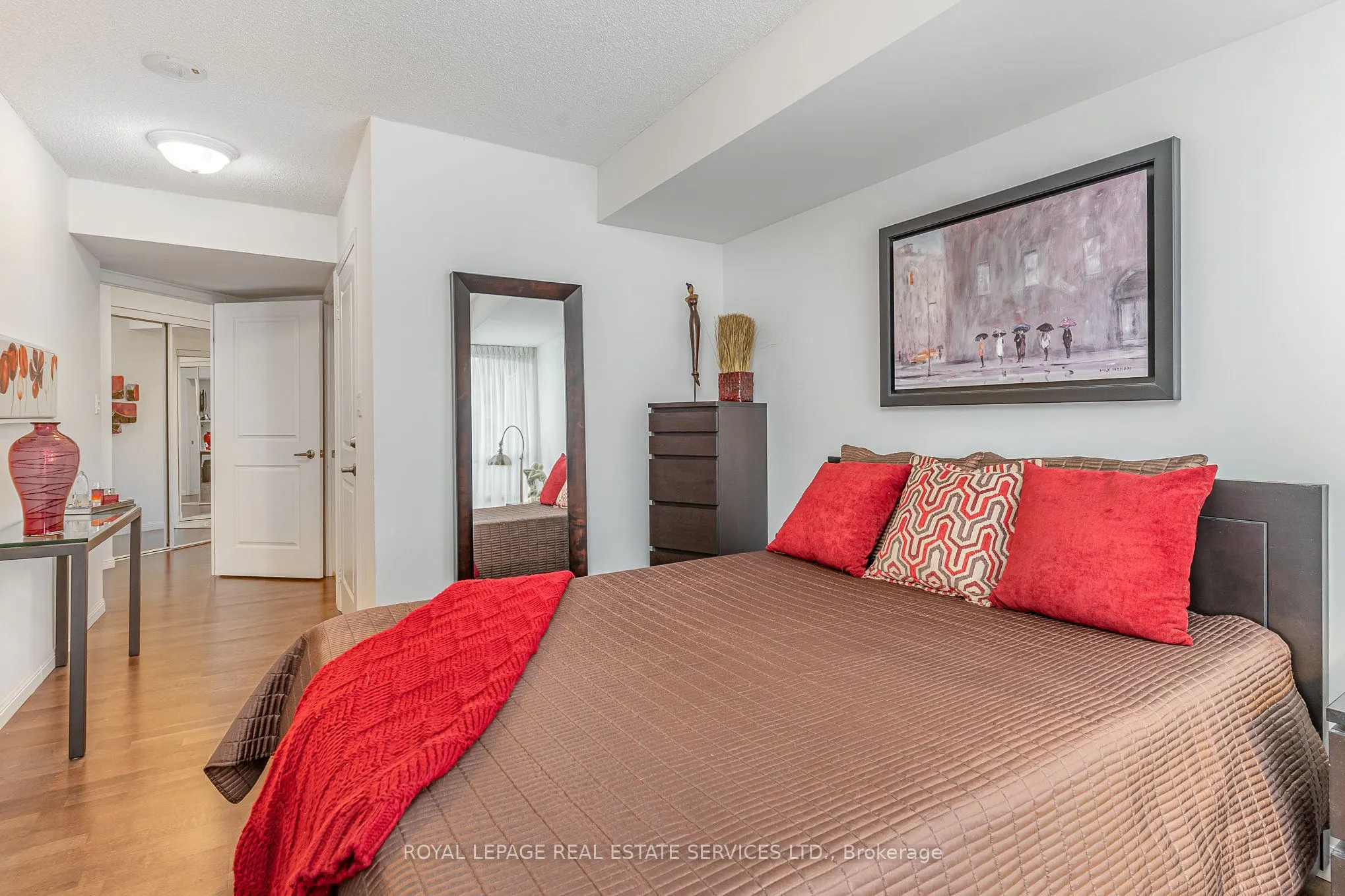 900 Mount Pleasant Road, #1203