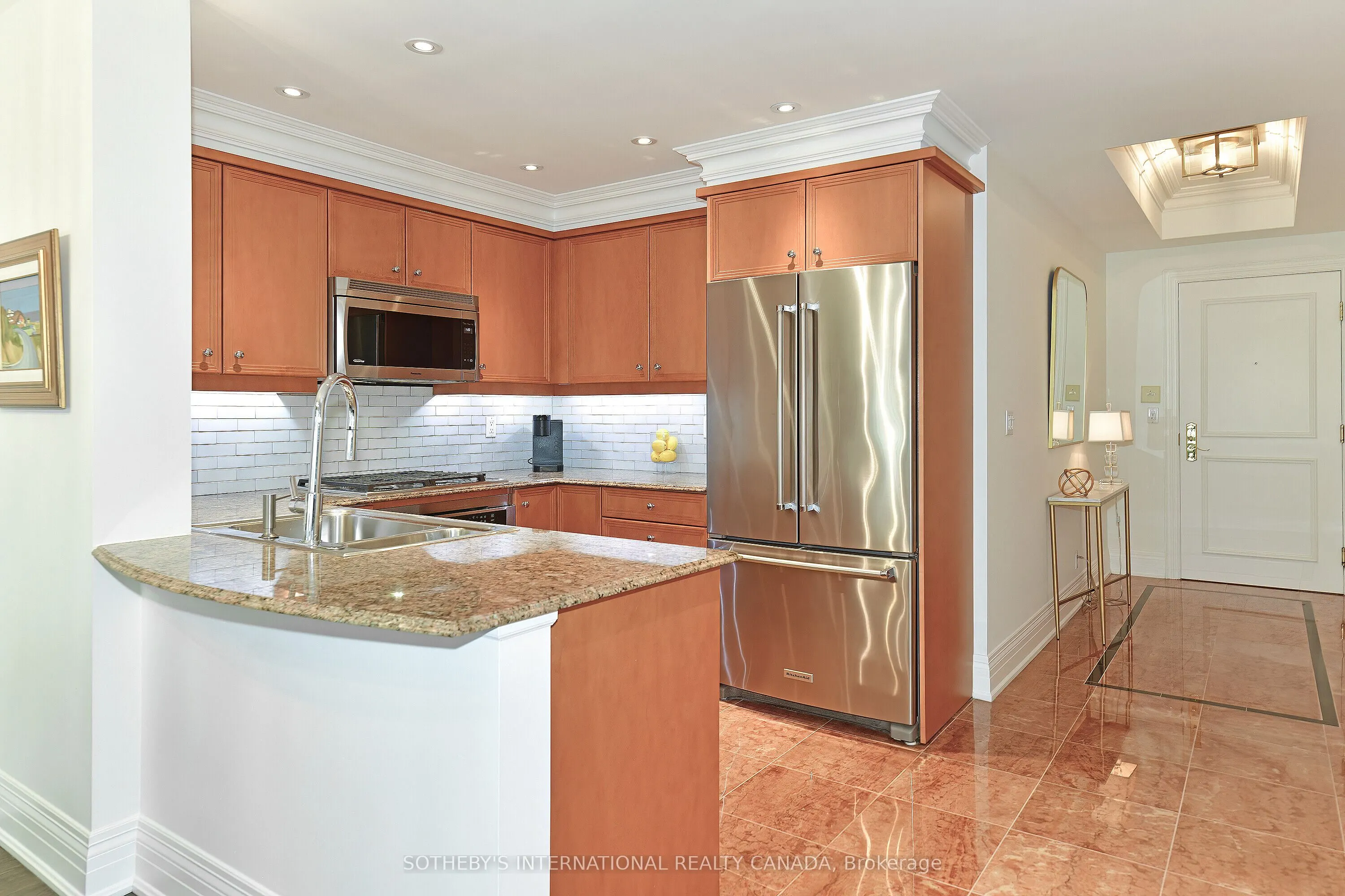 33 Delisle Avenue, #403