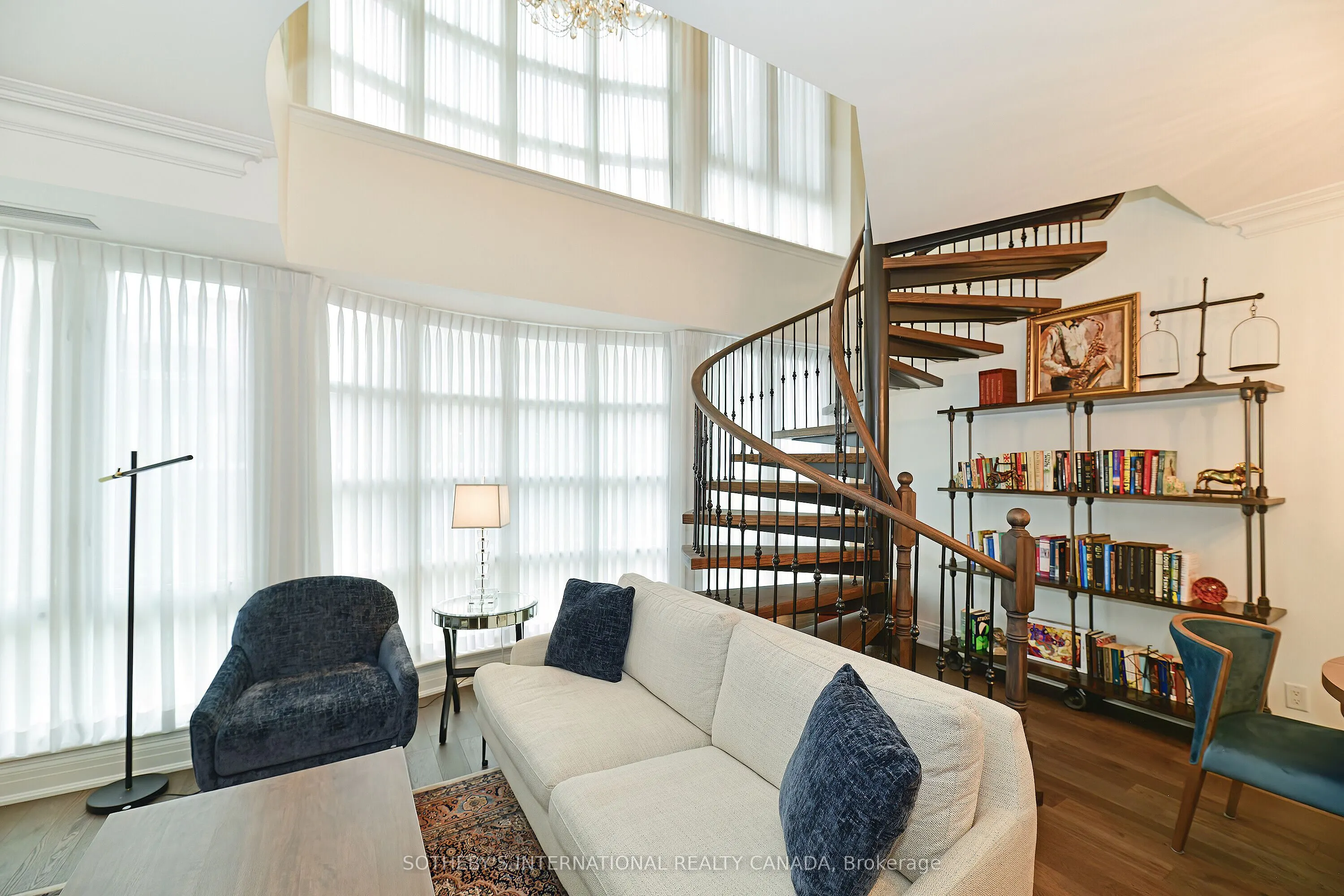 33 Delisle Avenue, #403