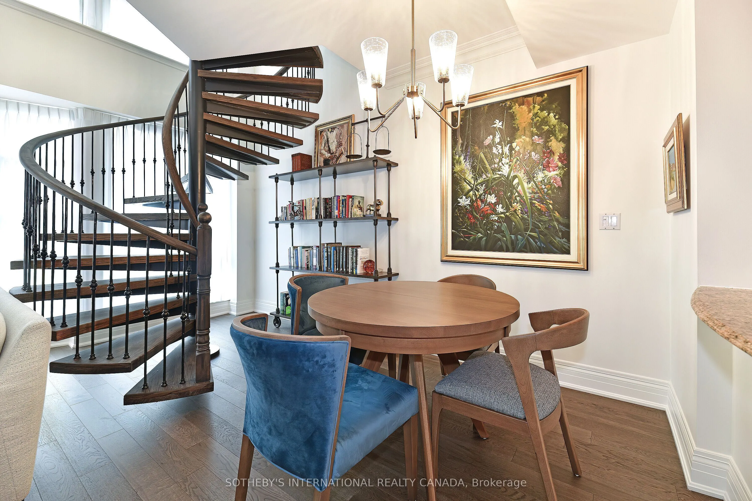 33 Delisle Avenue, #403