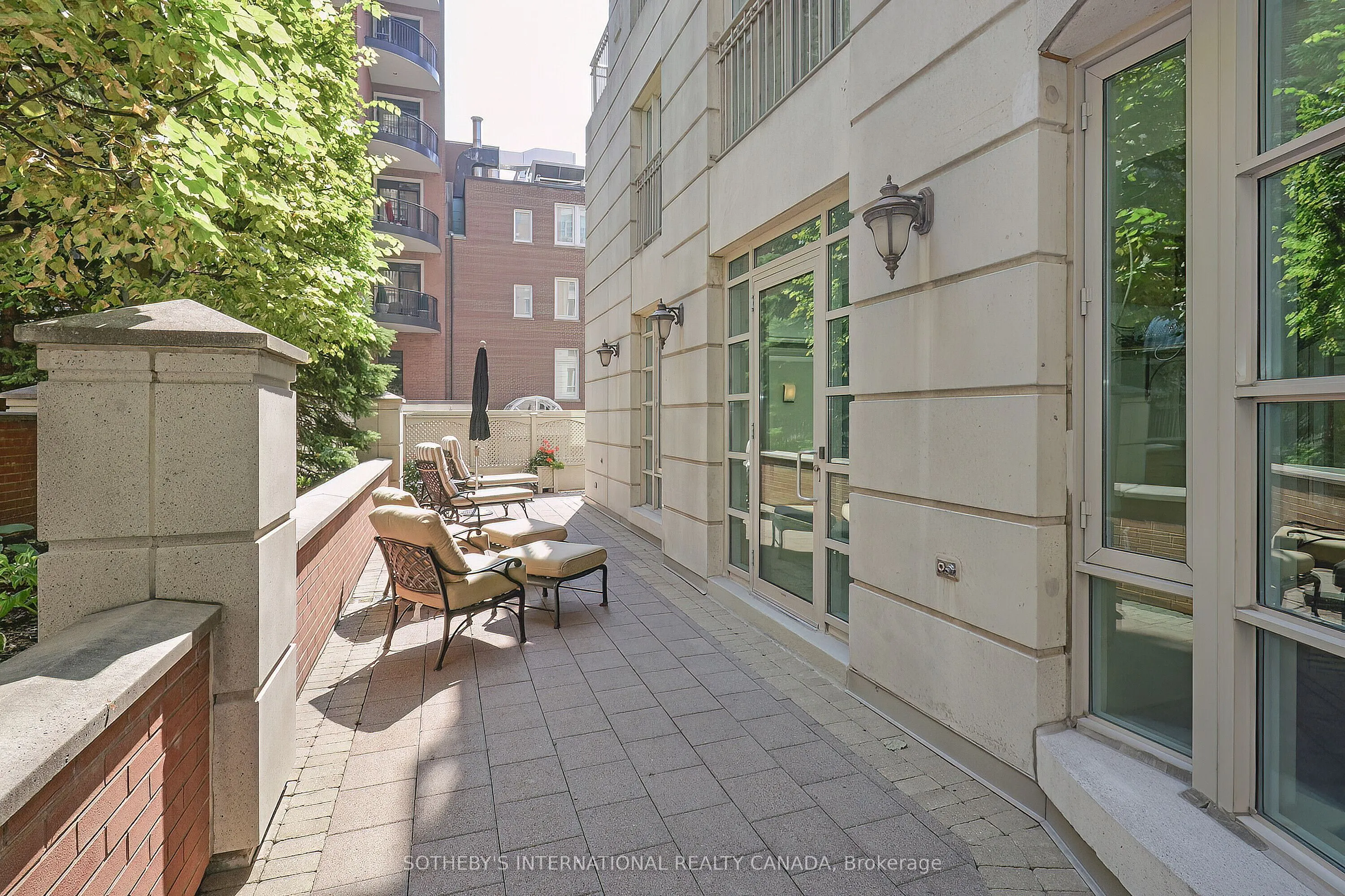 33 Delisle Avenue, #403