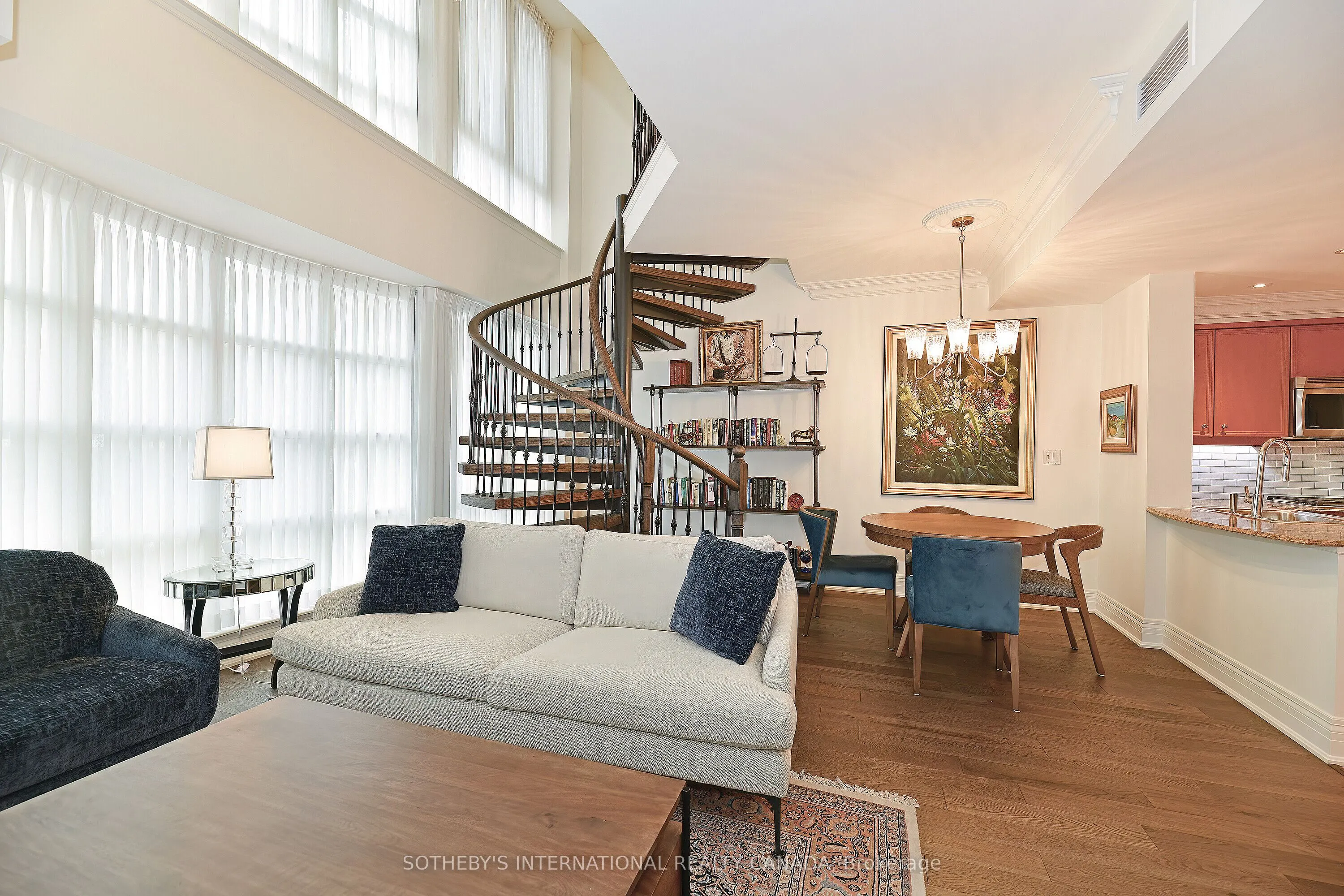 33 Delisle Avenue, #403