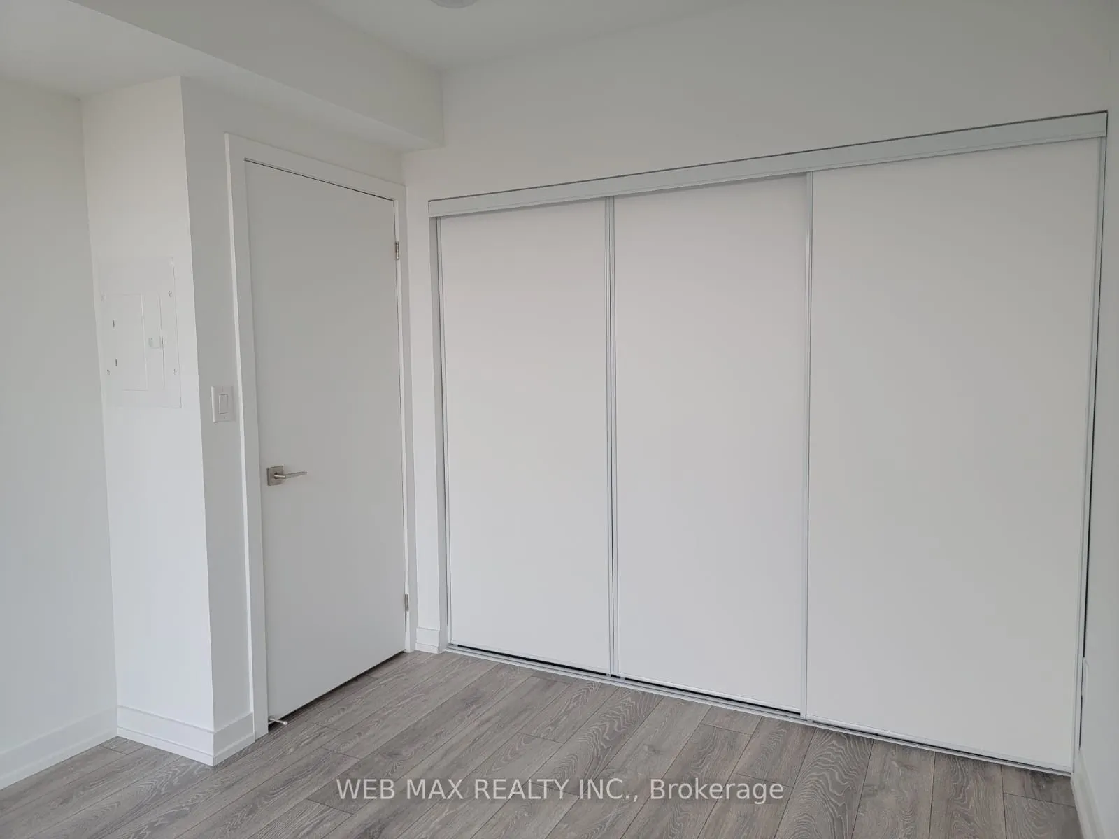 159 Wellesley Street E, #605