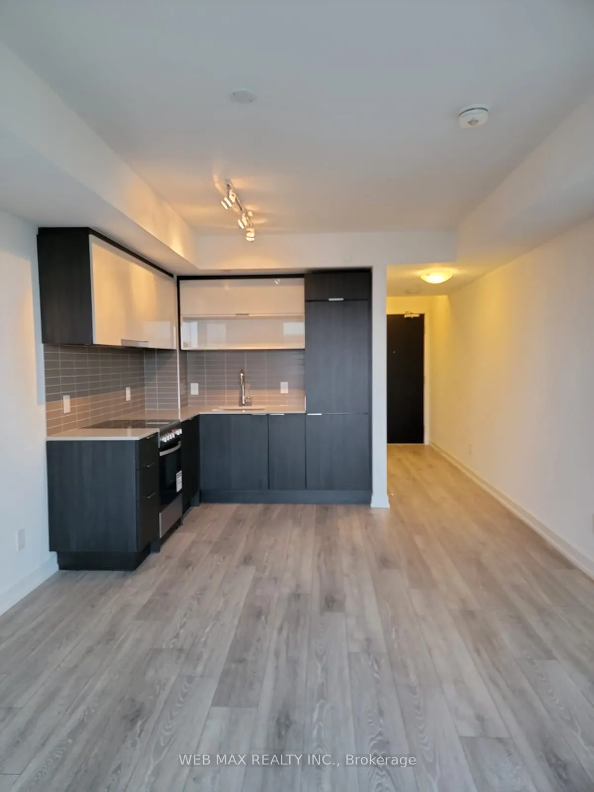159 Wellesley Street E, #605