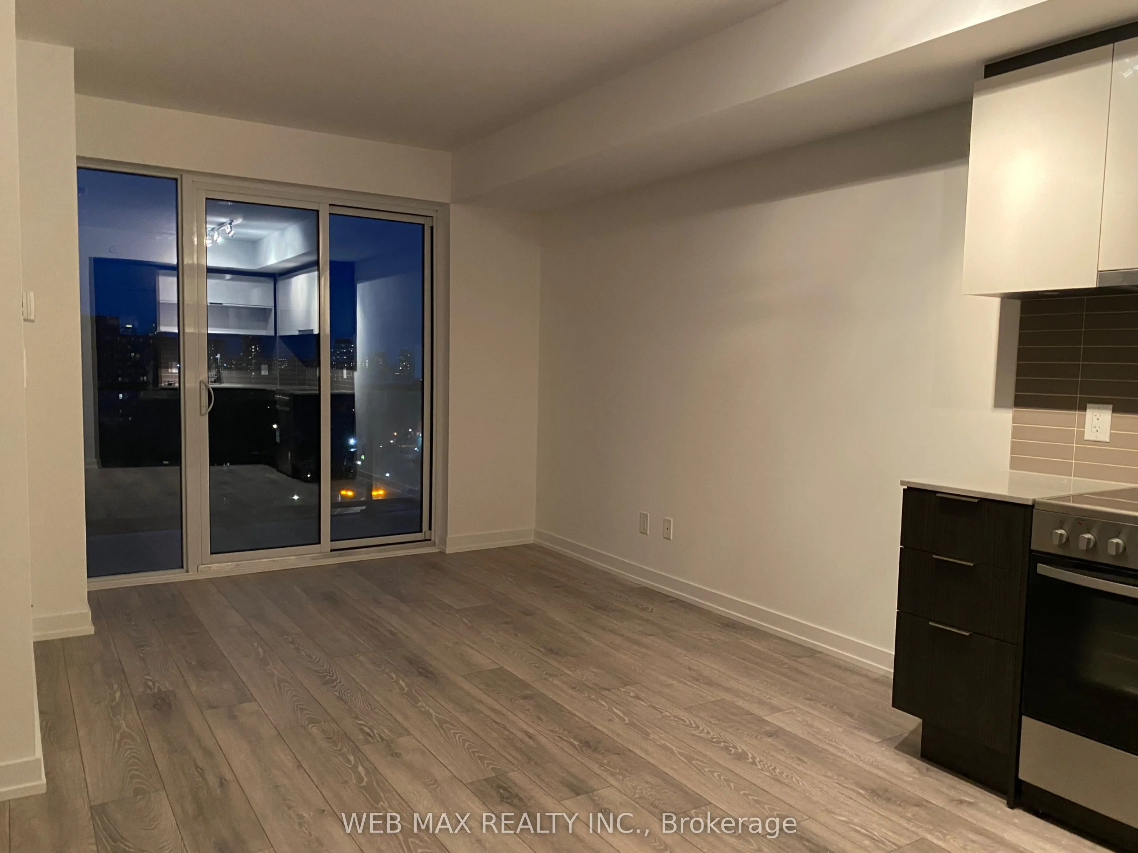 159 Wellesley Street E, #605