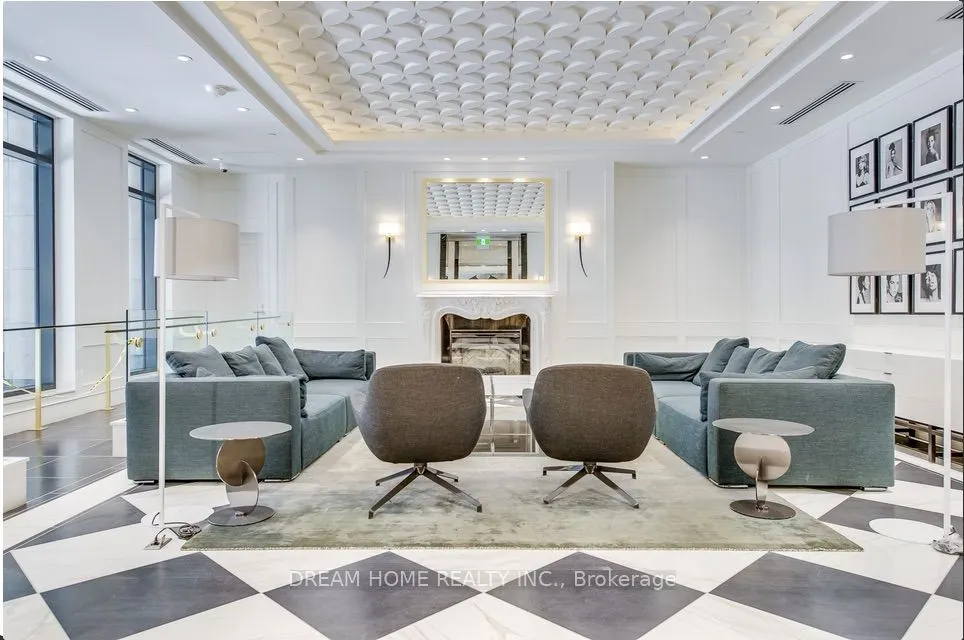 955 Bay Street, #3809 -Room