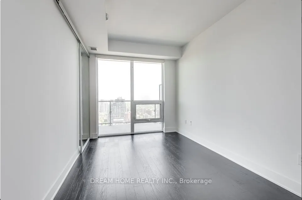 955 Bay Street, #3809 -Room
