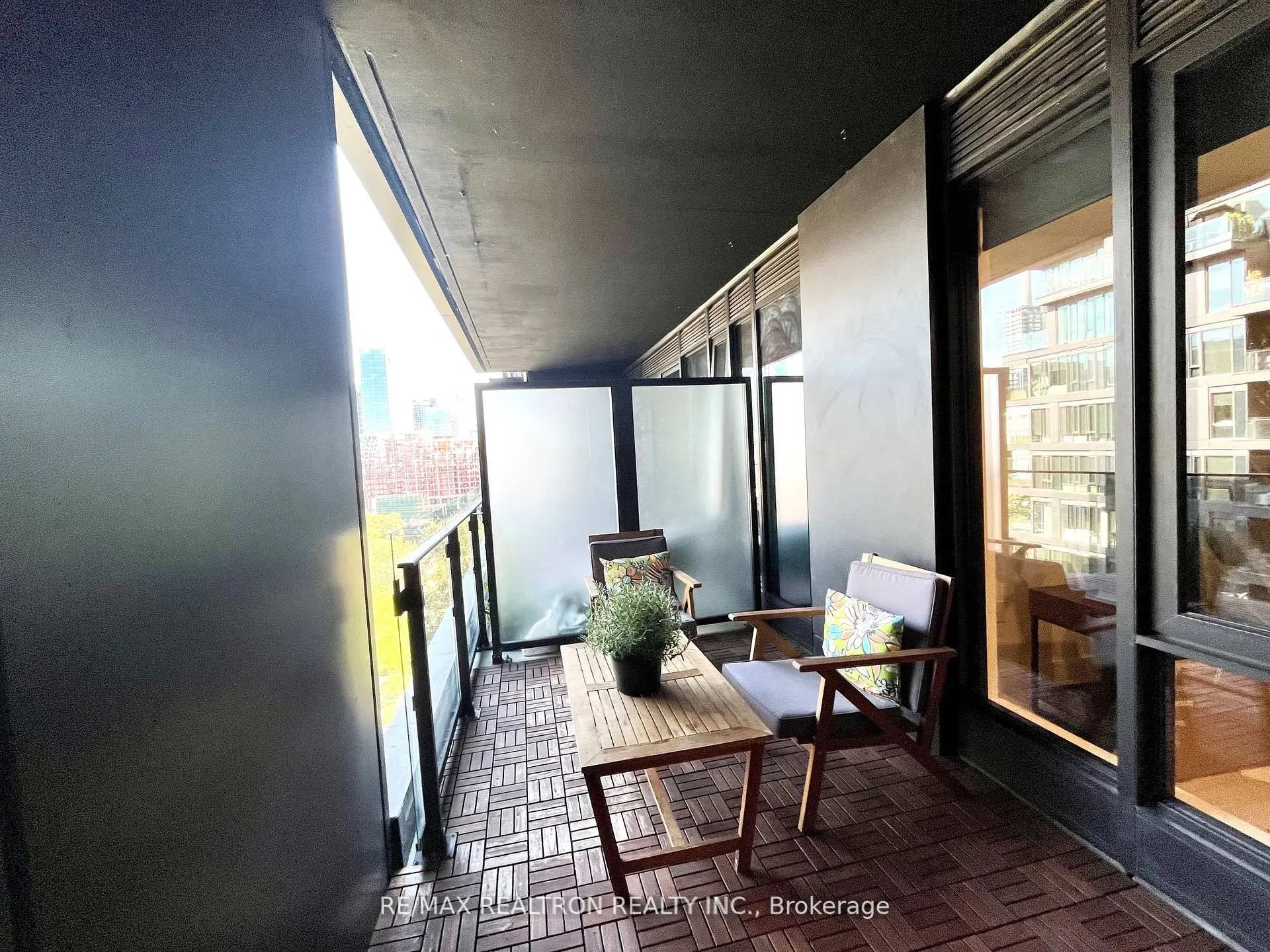 505 Richmond Street W, #801