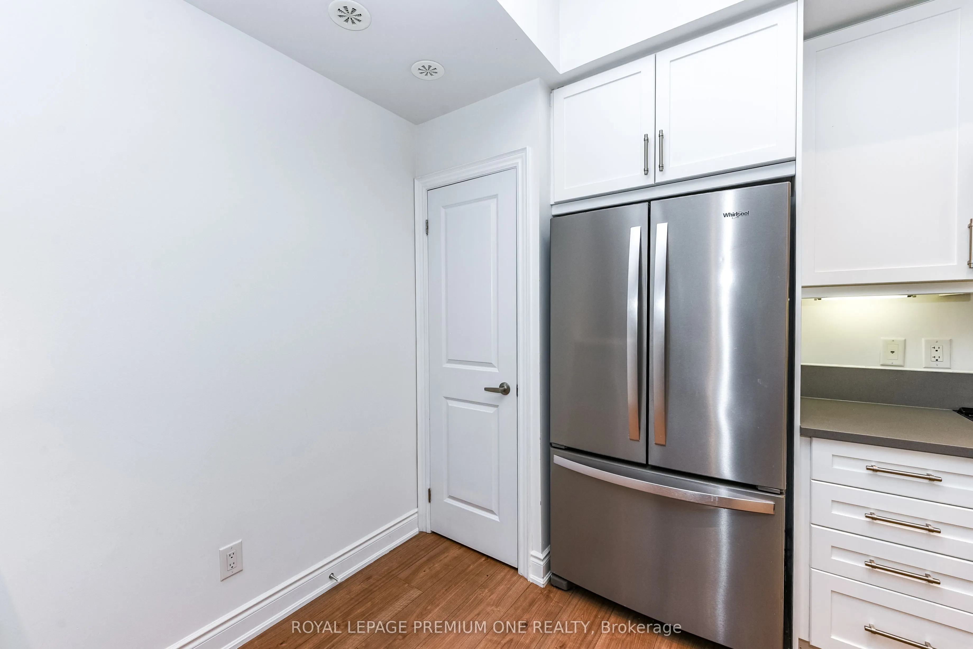 1145 Ossington Avenue, #11
