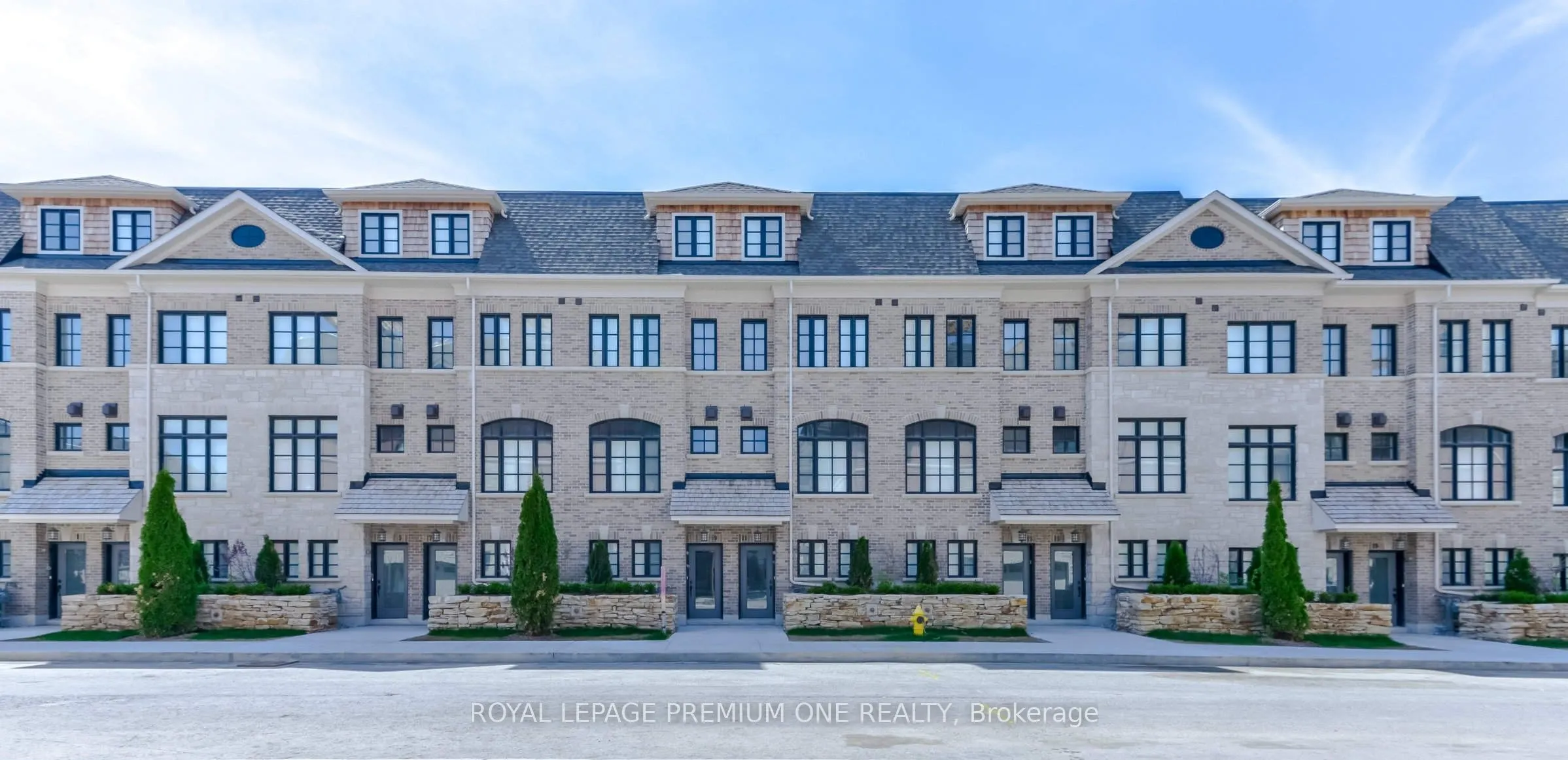1145 Ossington Avenue, #11
