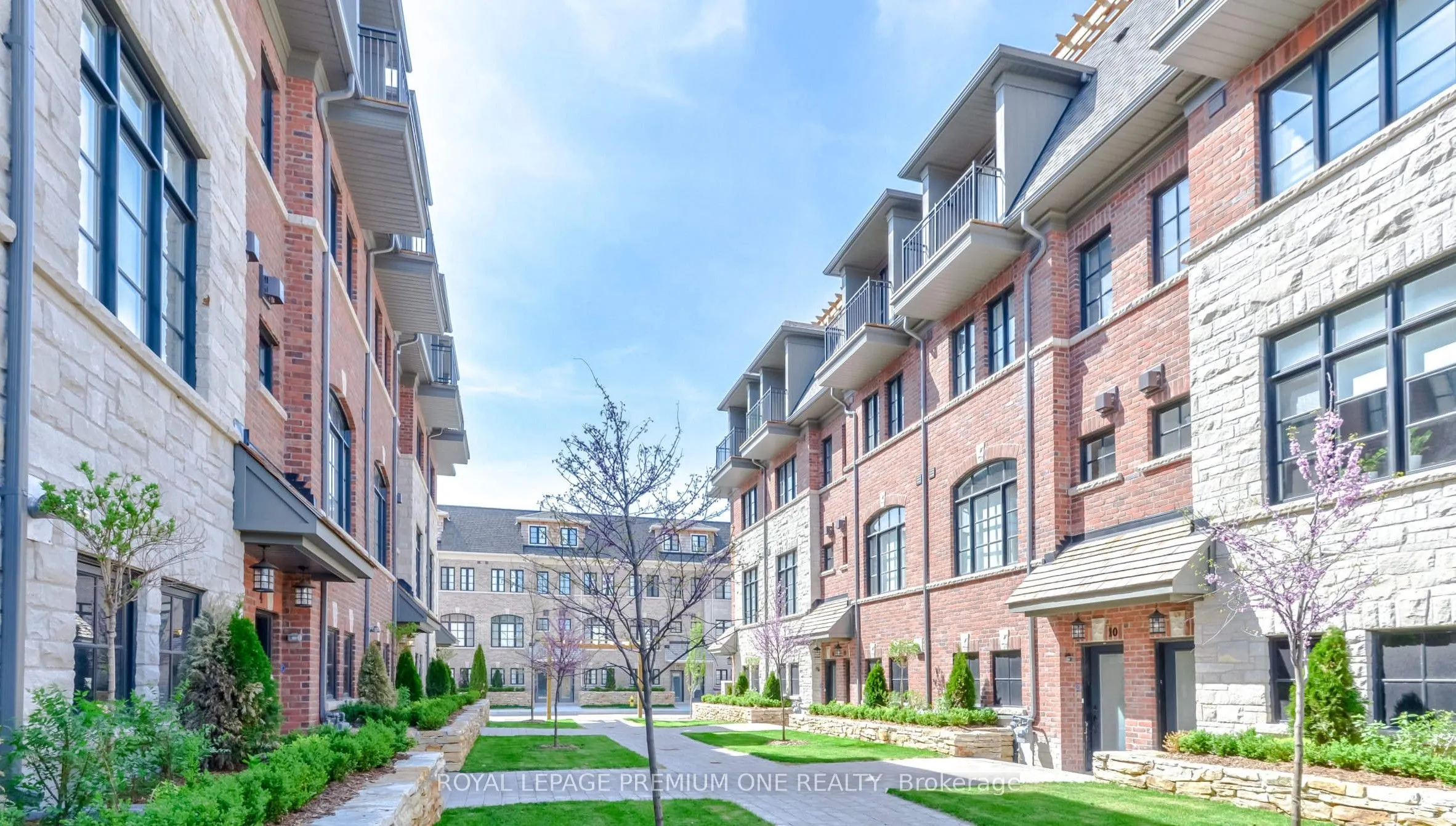 1145 Ossington Avenue, #11