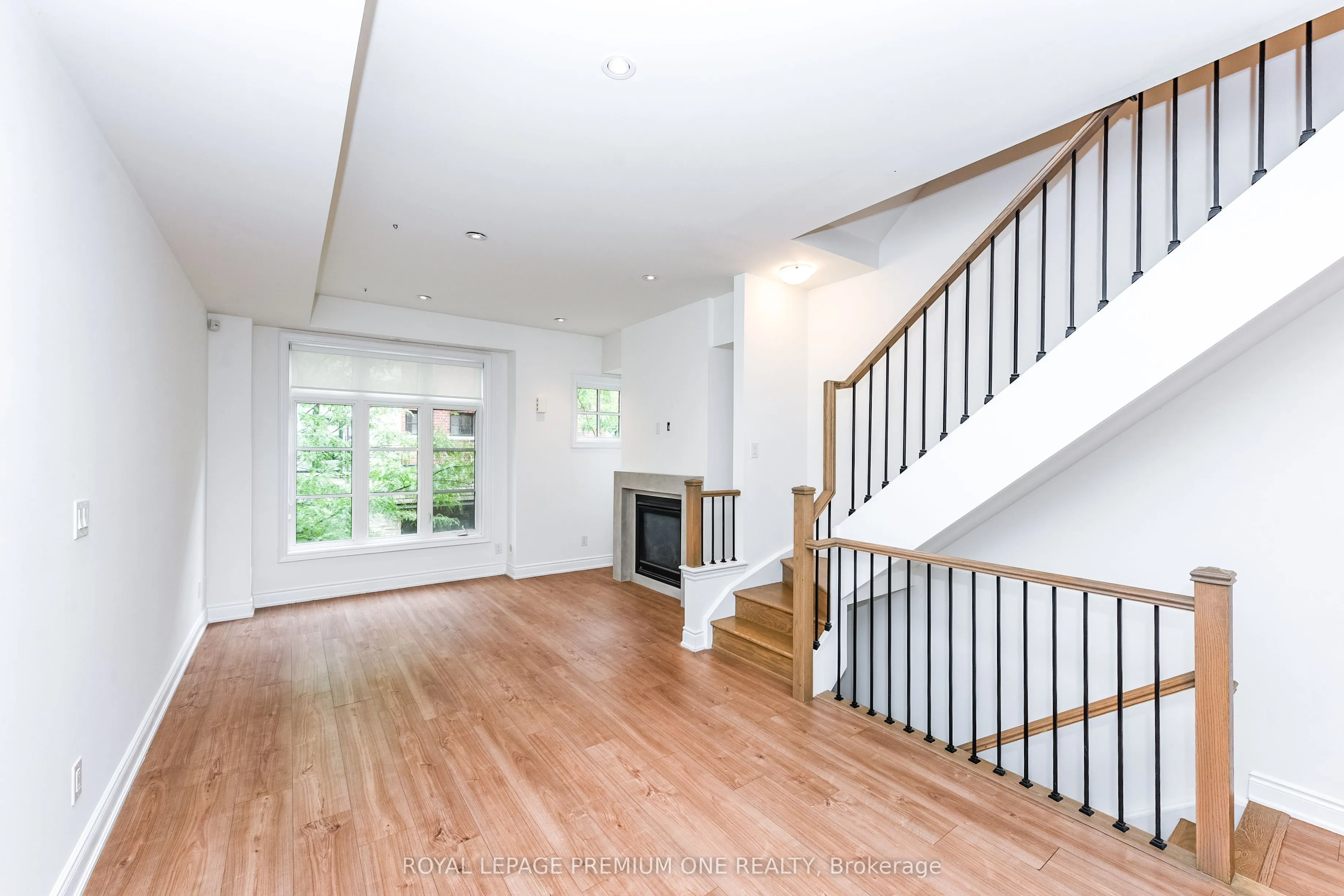 1145 Ossington Avenue, #11