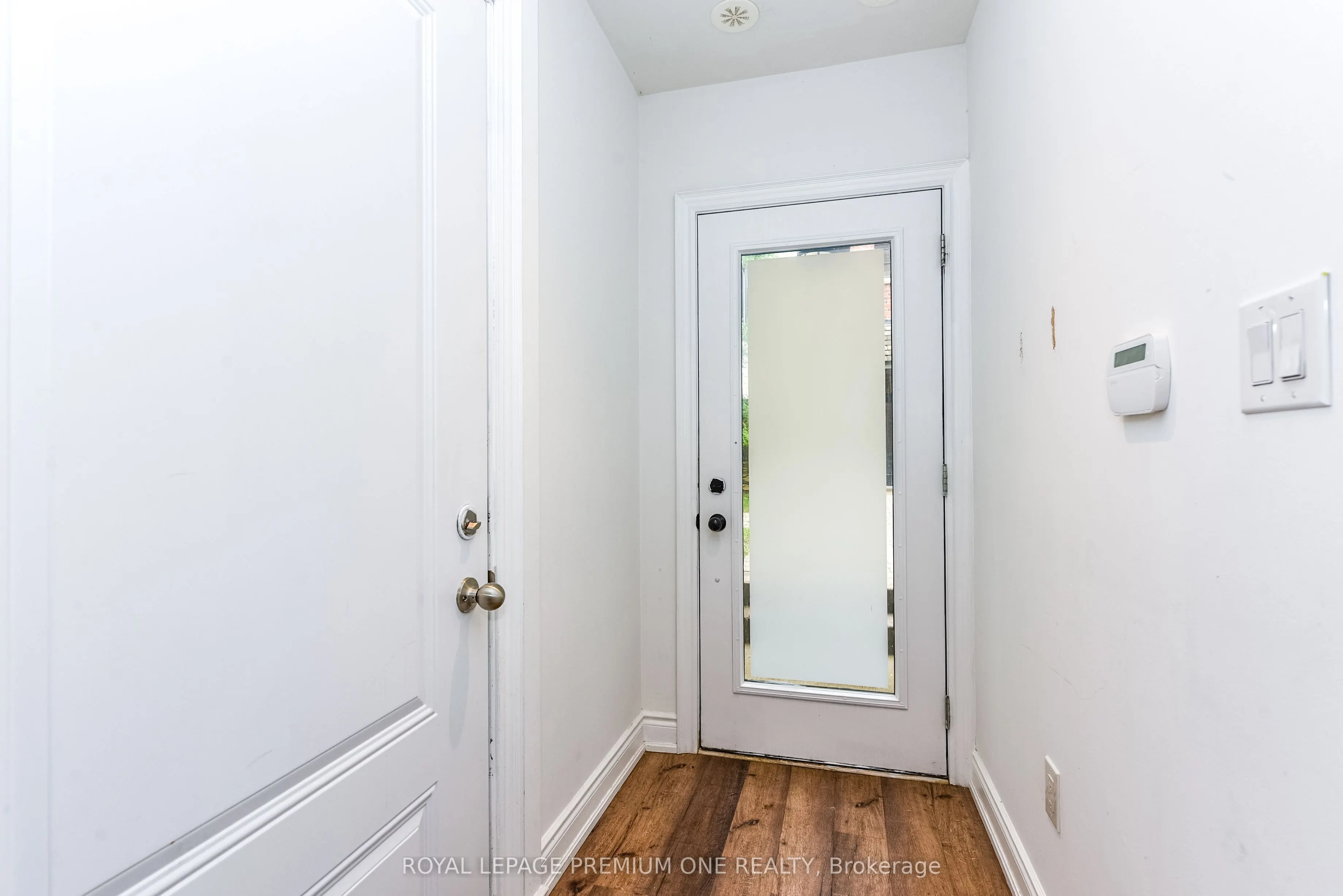 1145 Ossington Avenue, #11