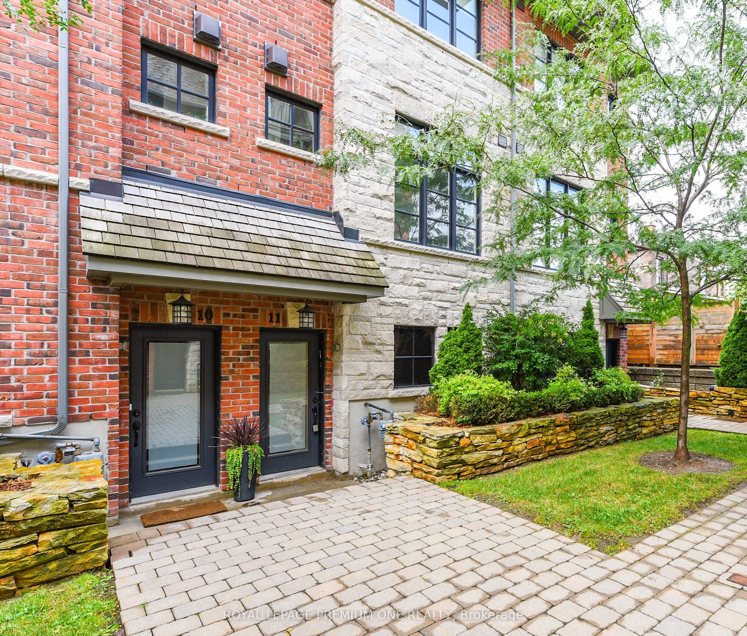 1145 Ossington Avenue, #11