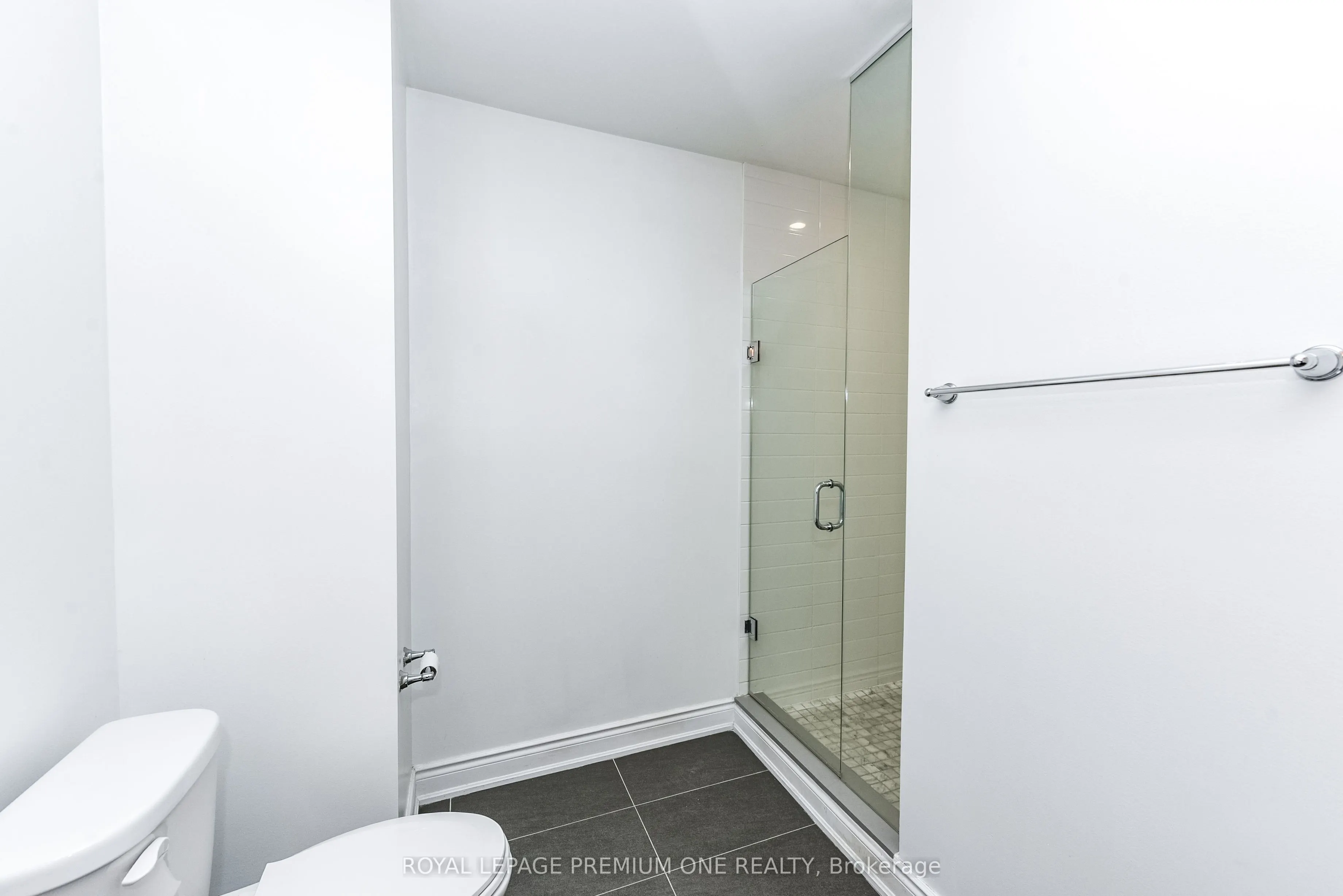 1145 Ossington Avenue, #11