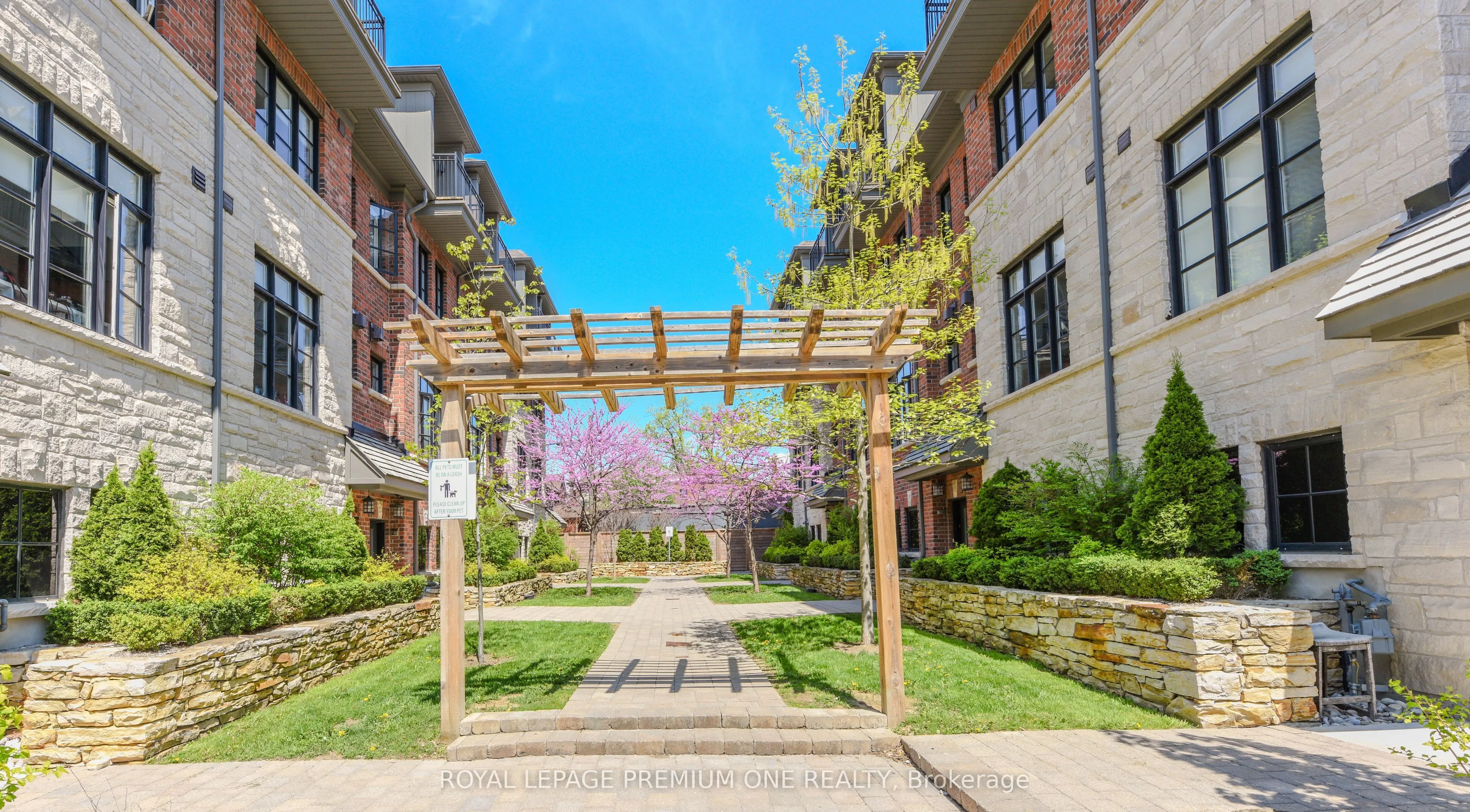 1145 Ossington Avenue, #11