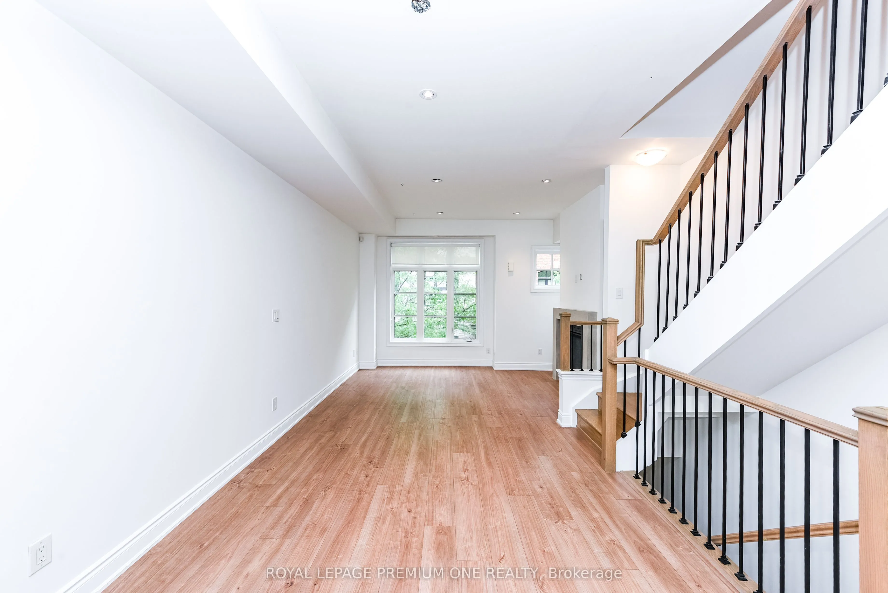 1145 Ossington Avenue, #11
