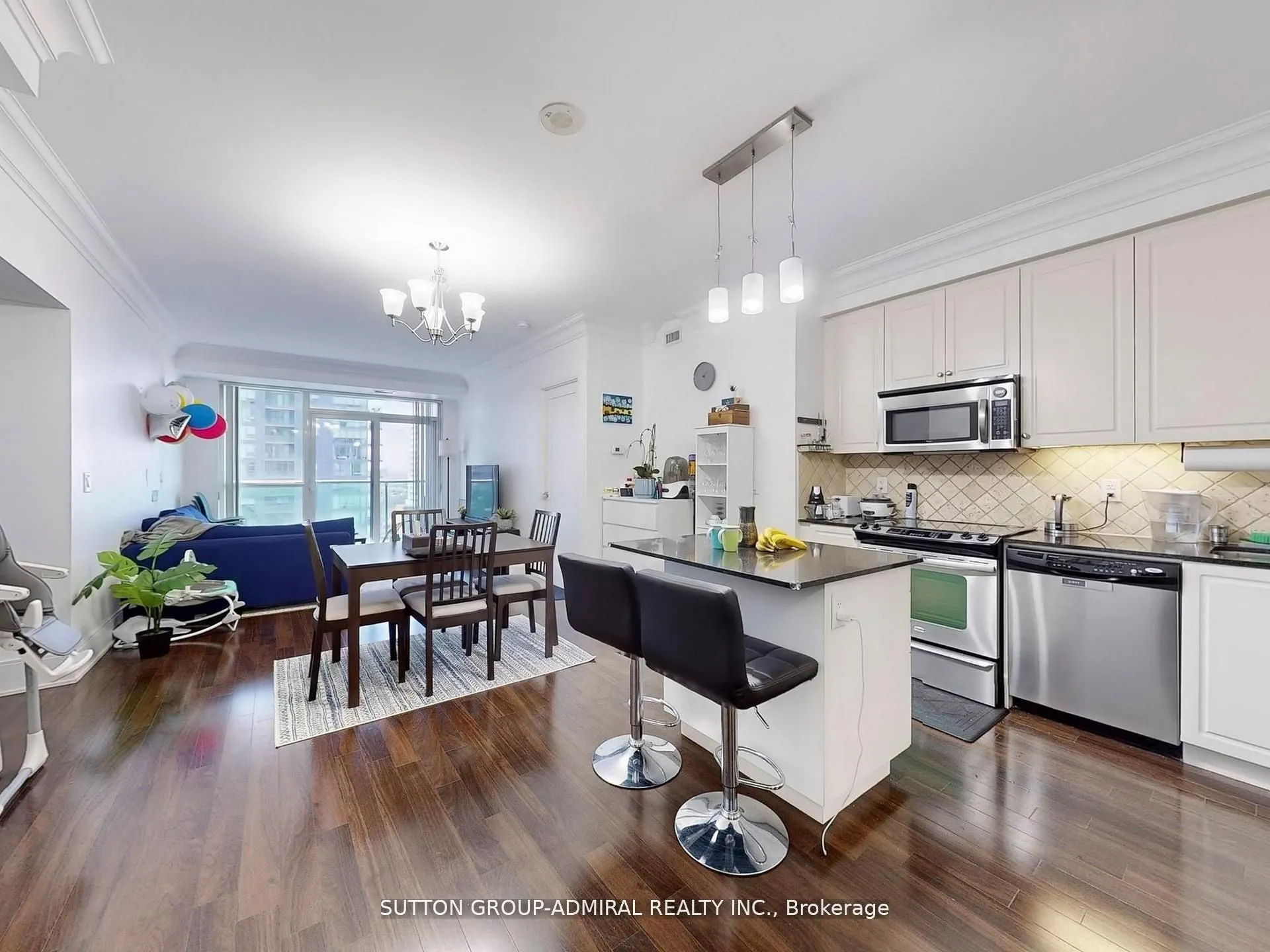 70 Roehampton Avenue W, #1916