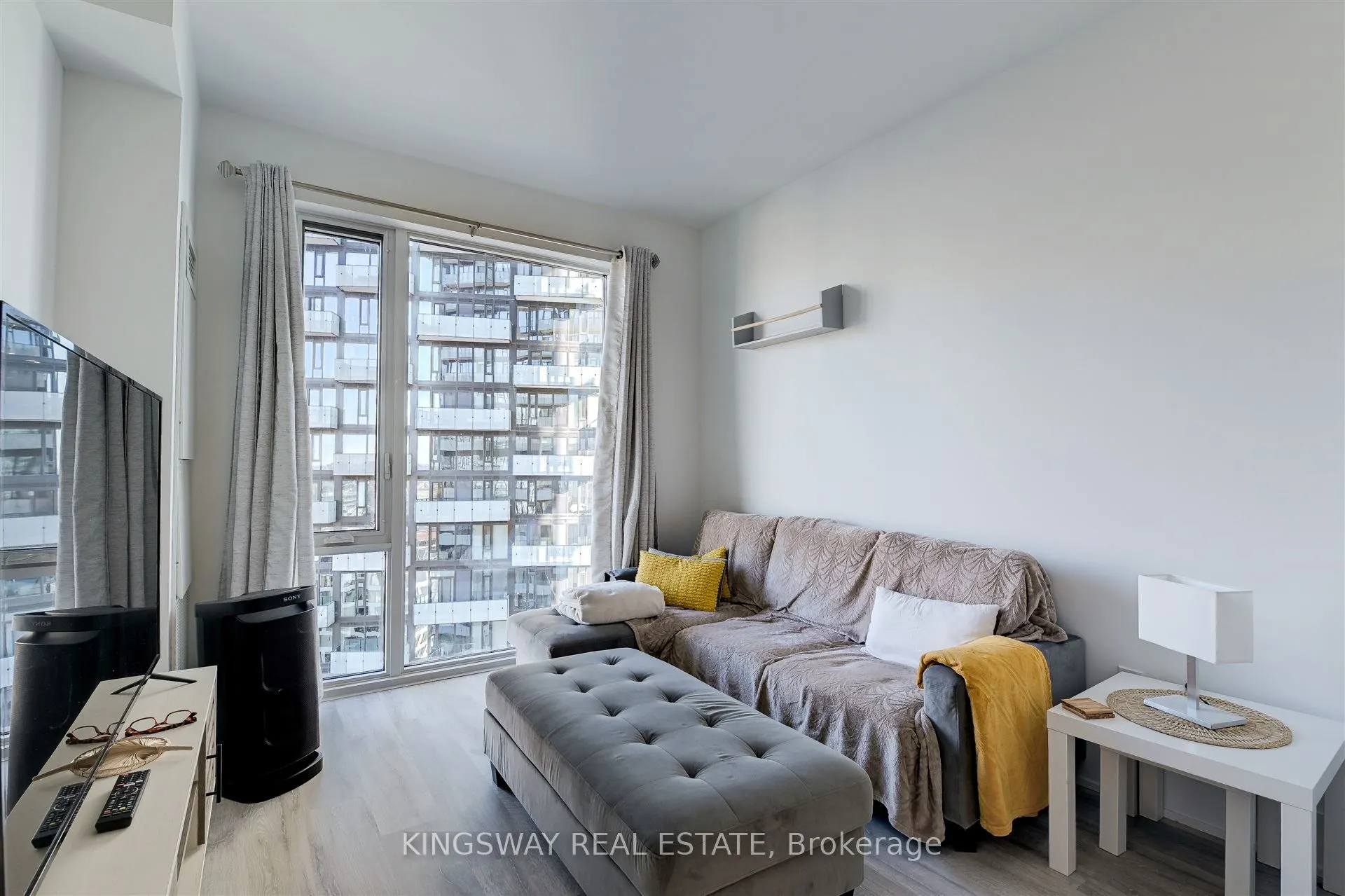 470 Front Street W, #1907