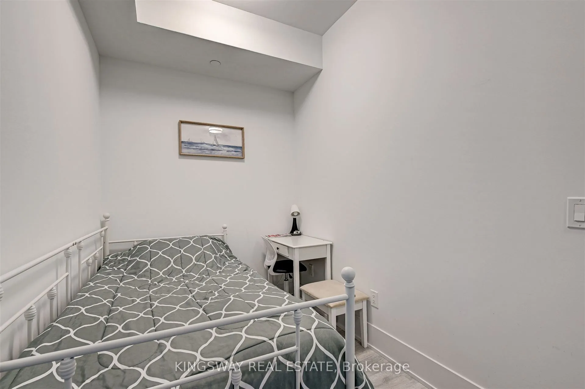 470 Front Street W, #1907