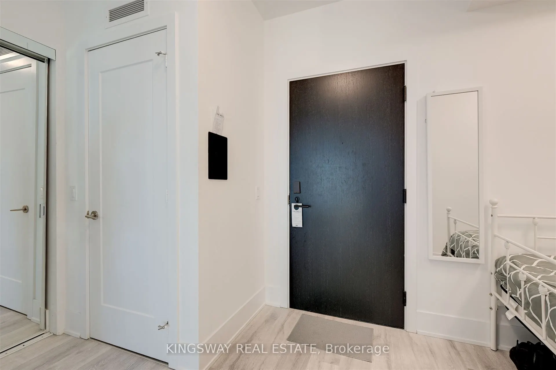 470 Front Street W, #1907