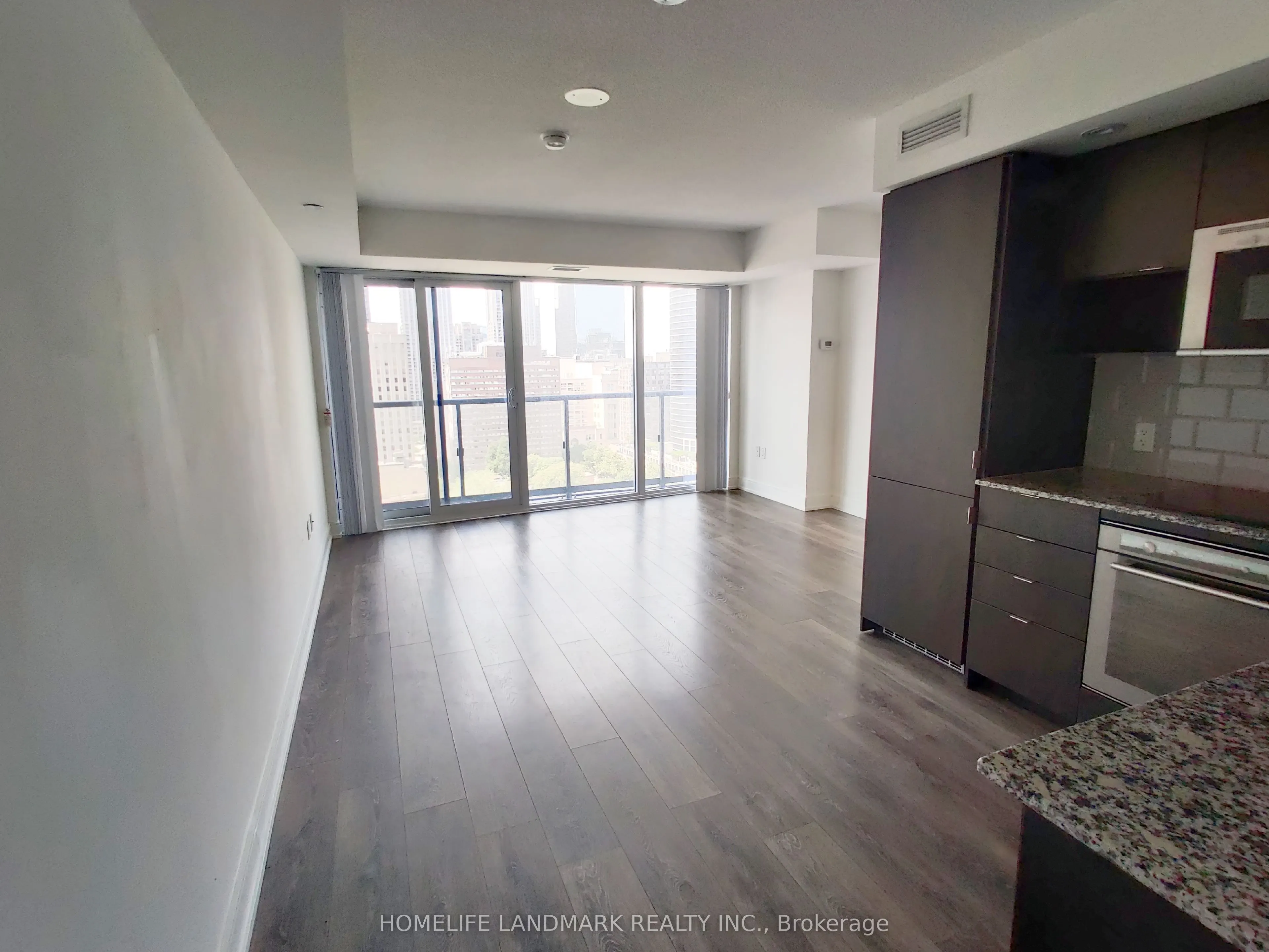 89 Mcgill Street, #1802