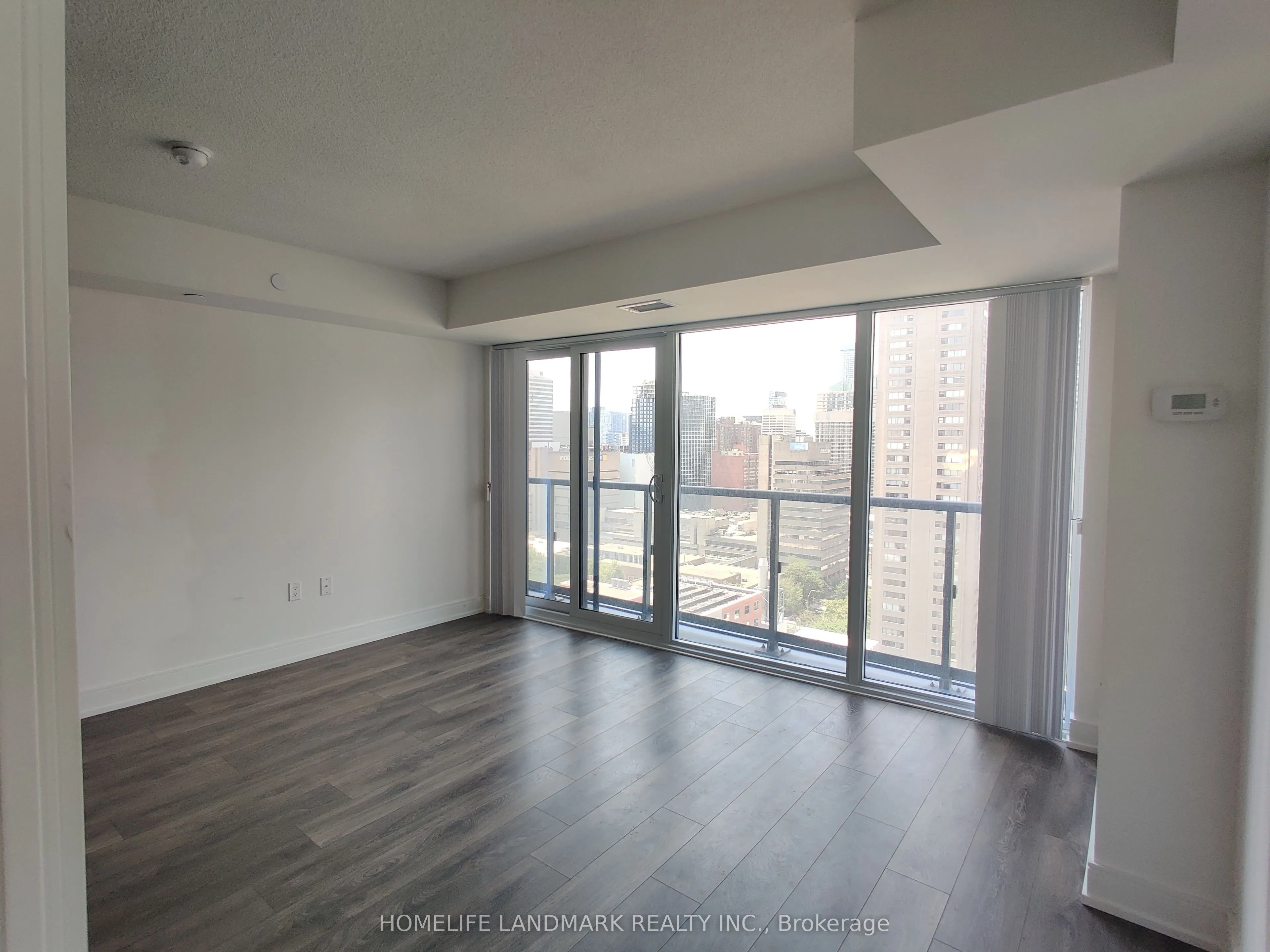 89 Mcgill Street, #1802