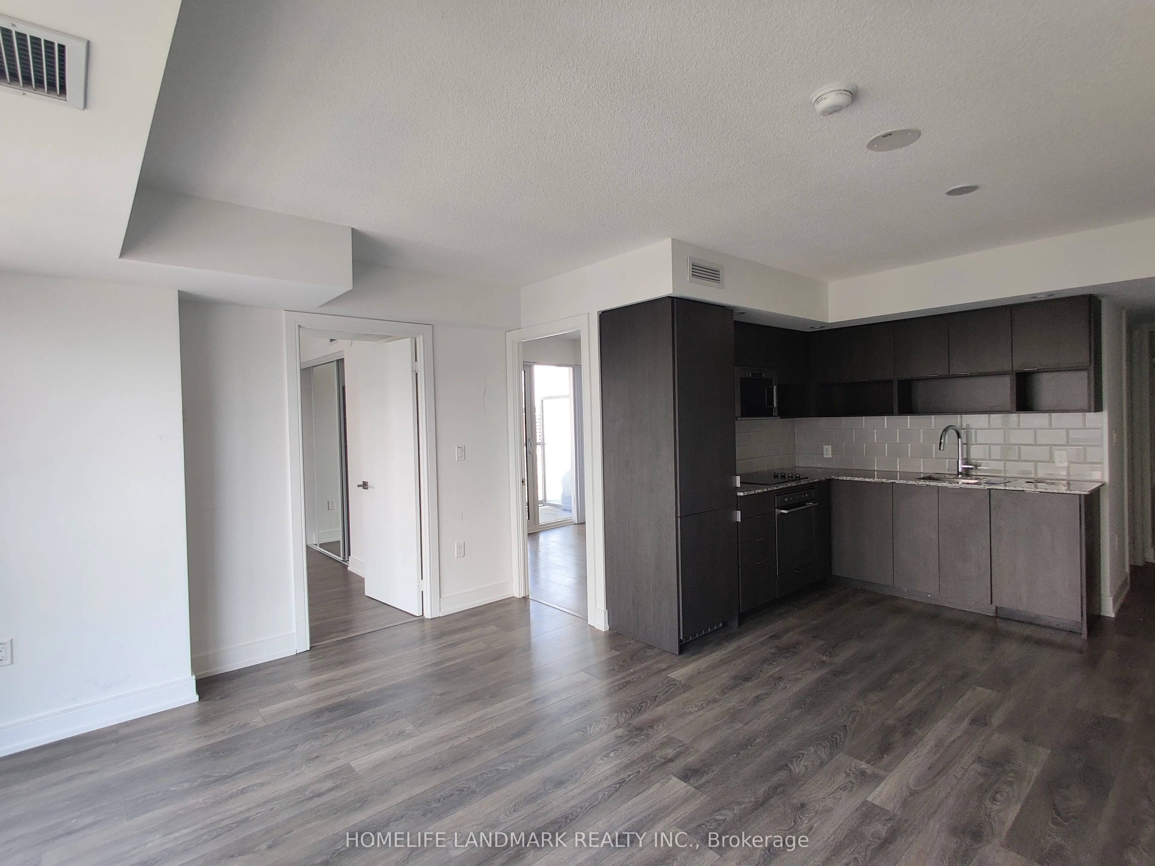 89 Mcgill Street, #1802