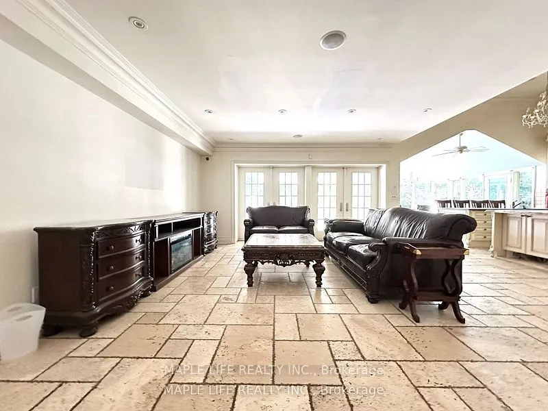 16 Brian Cliff Drive