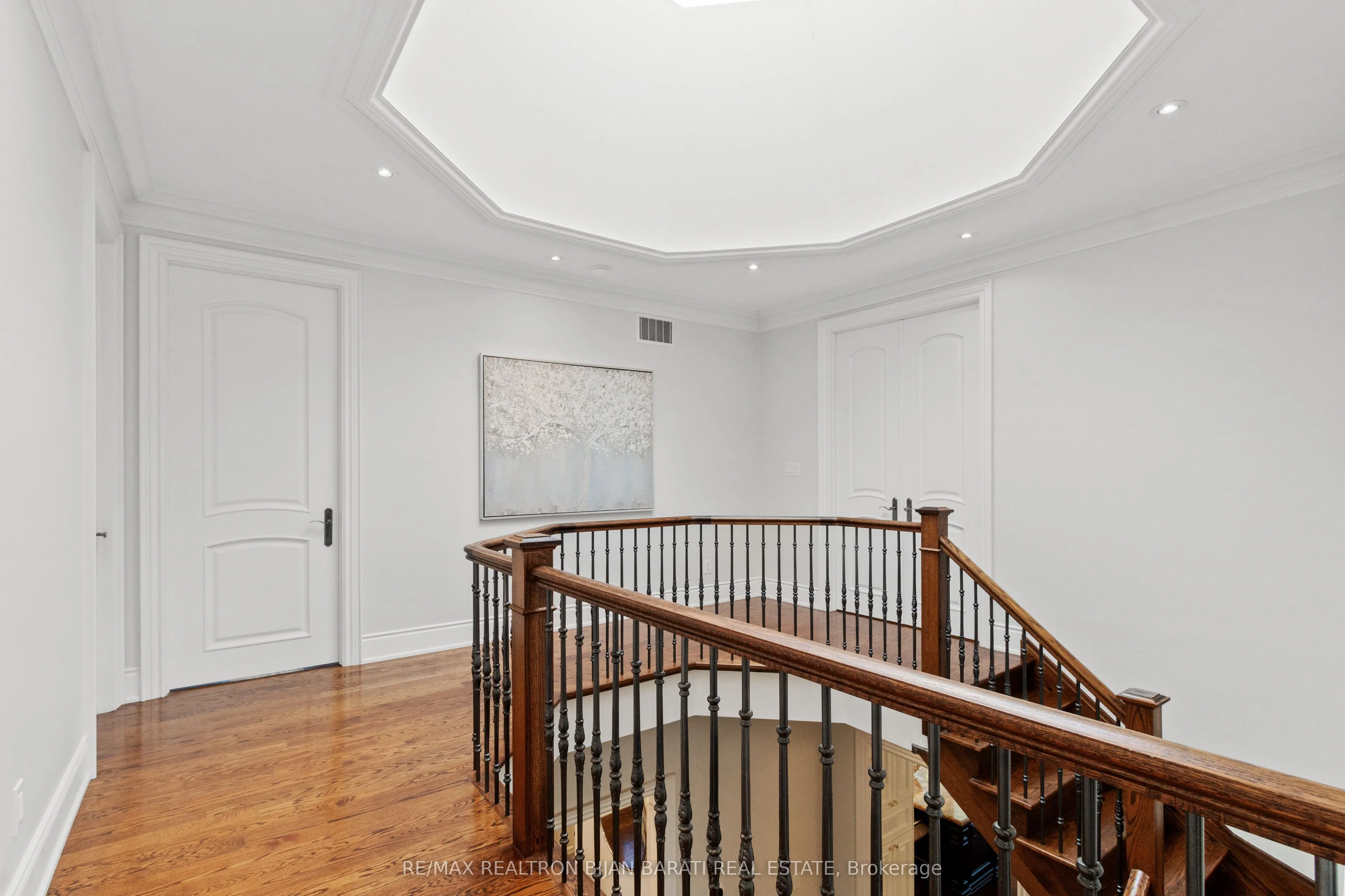 255 Homewood Avenue