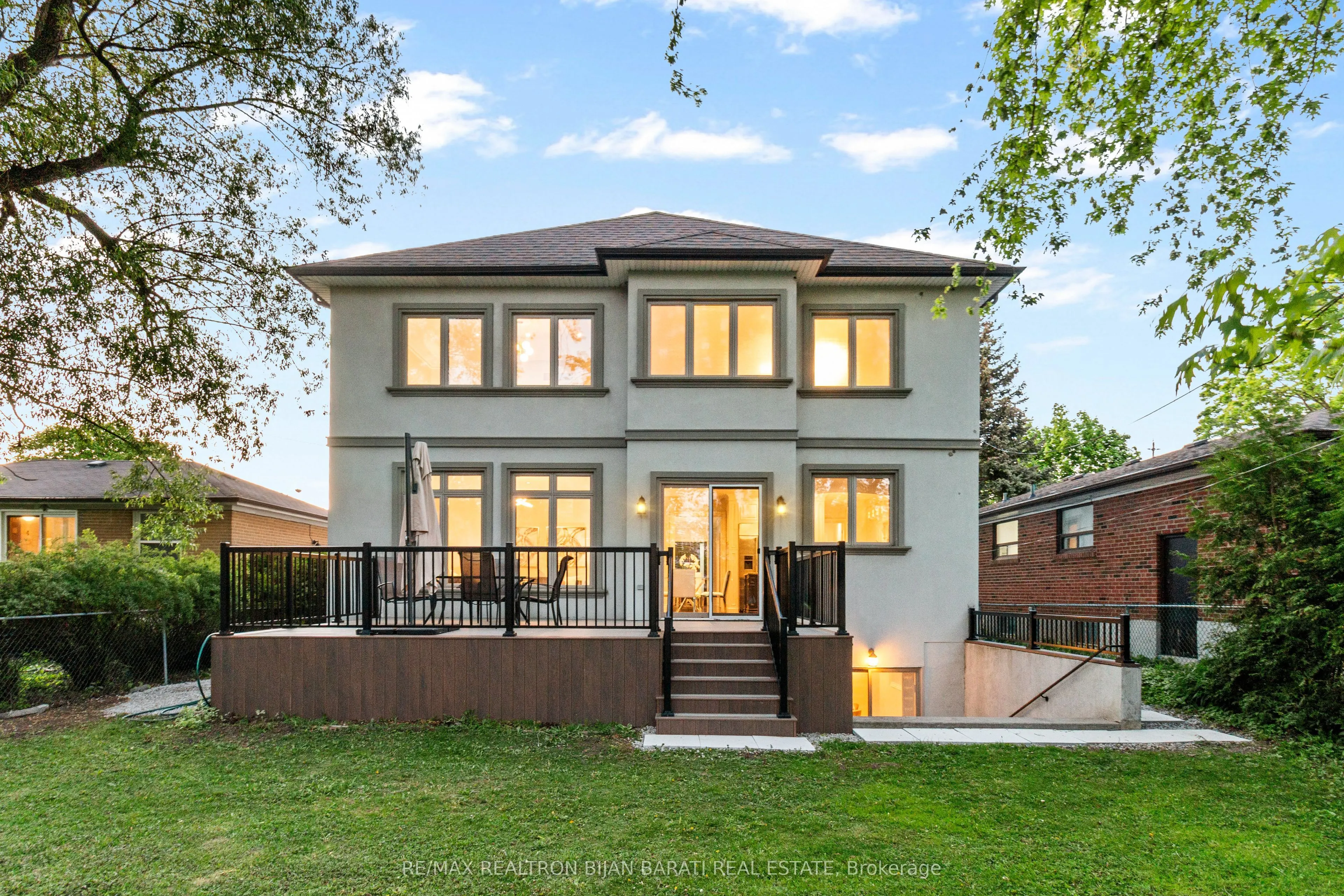 255 Homewood Avenue