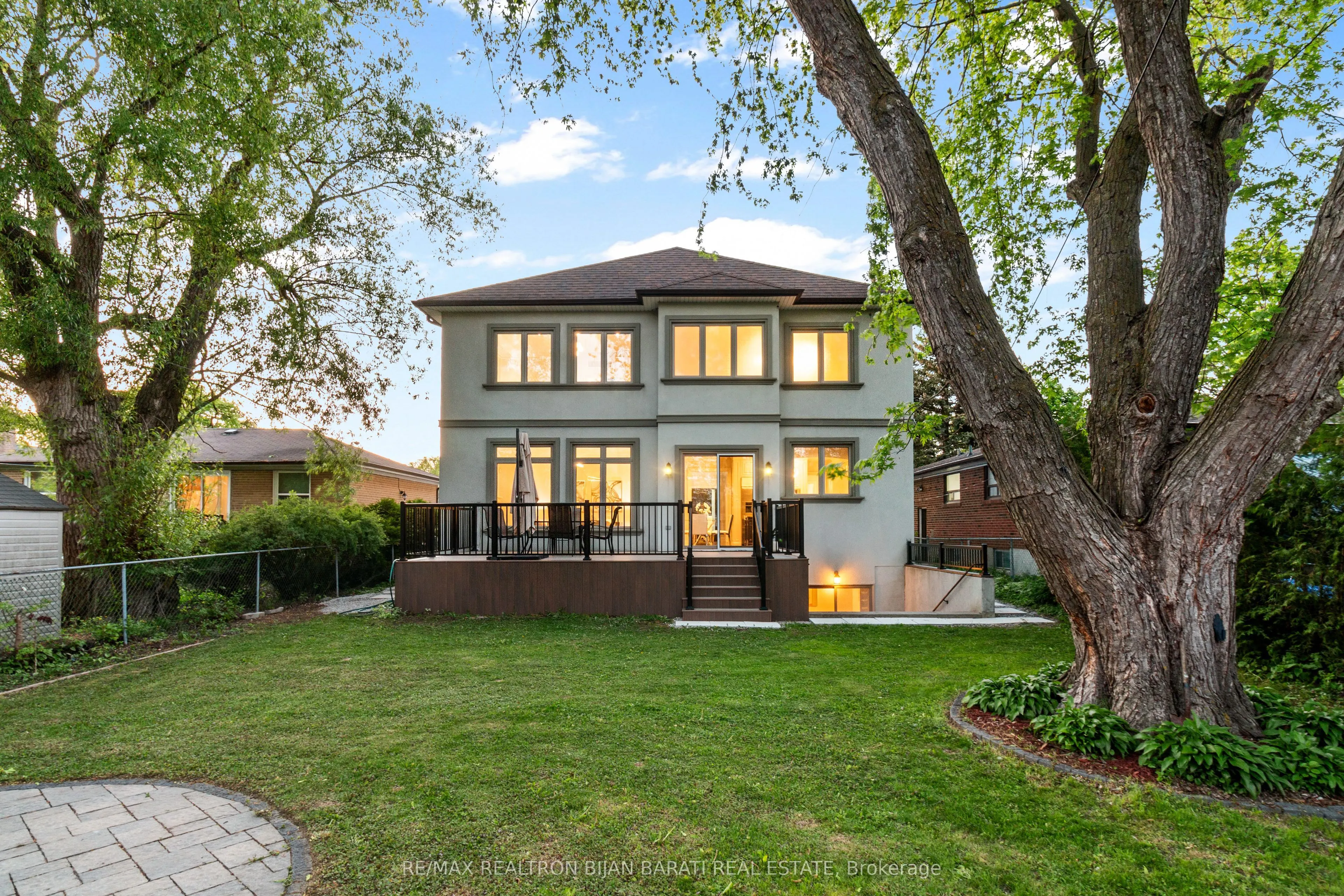 255 Homewood Avenue