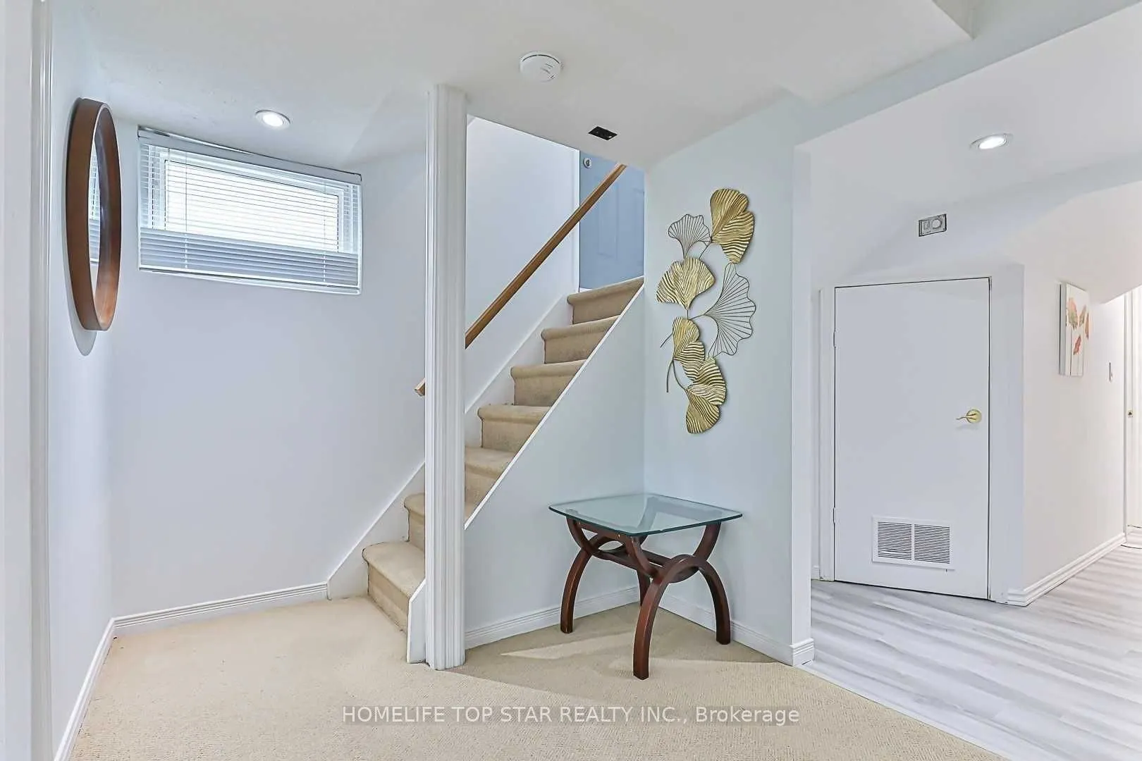 209 Connaught Avenue, #Basement