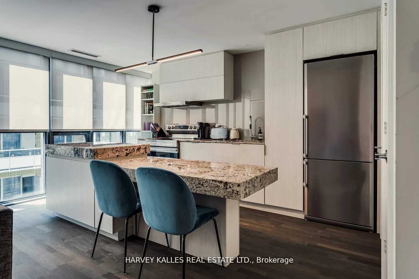 101 Charles Street E, #801