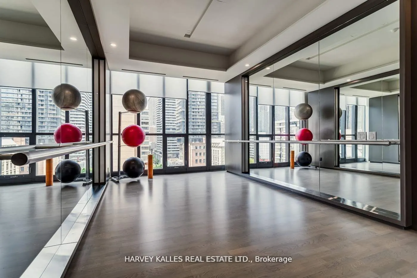 101 Charles Street E, #801