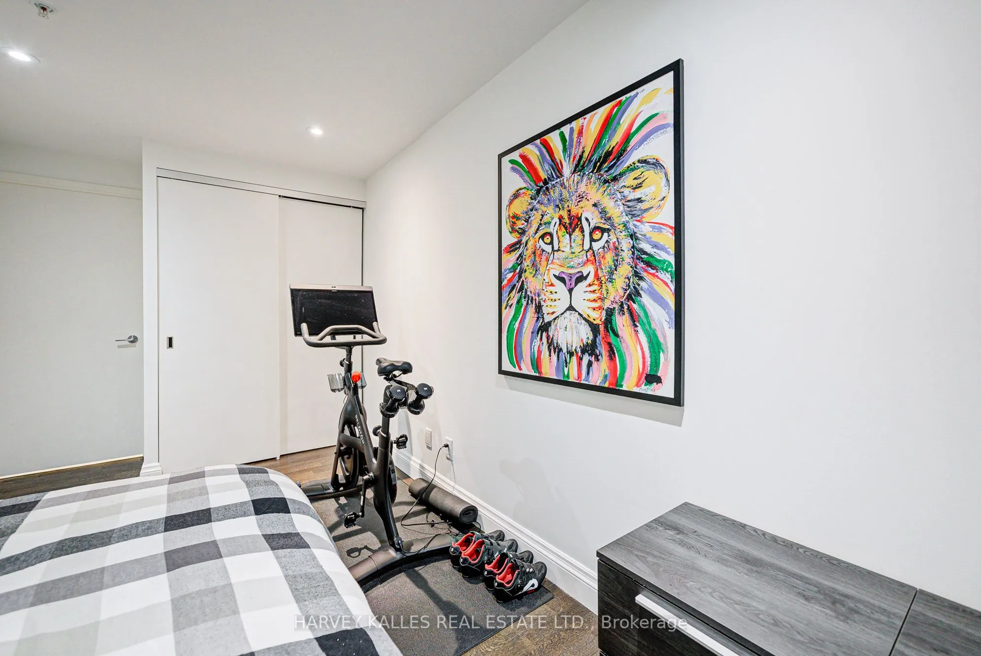 101 Charles Street E, #801